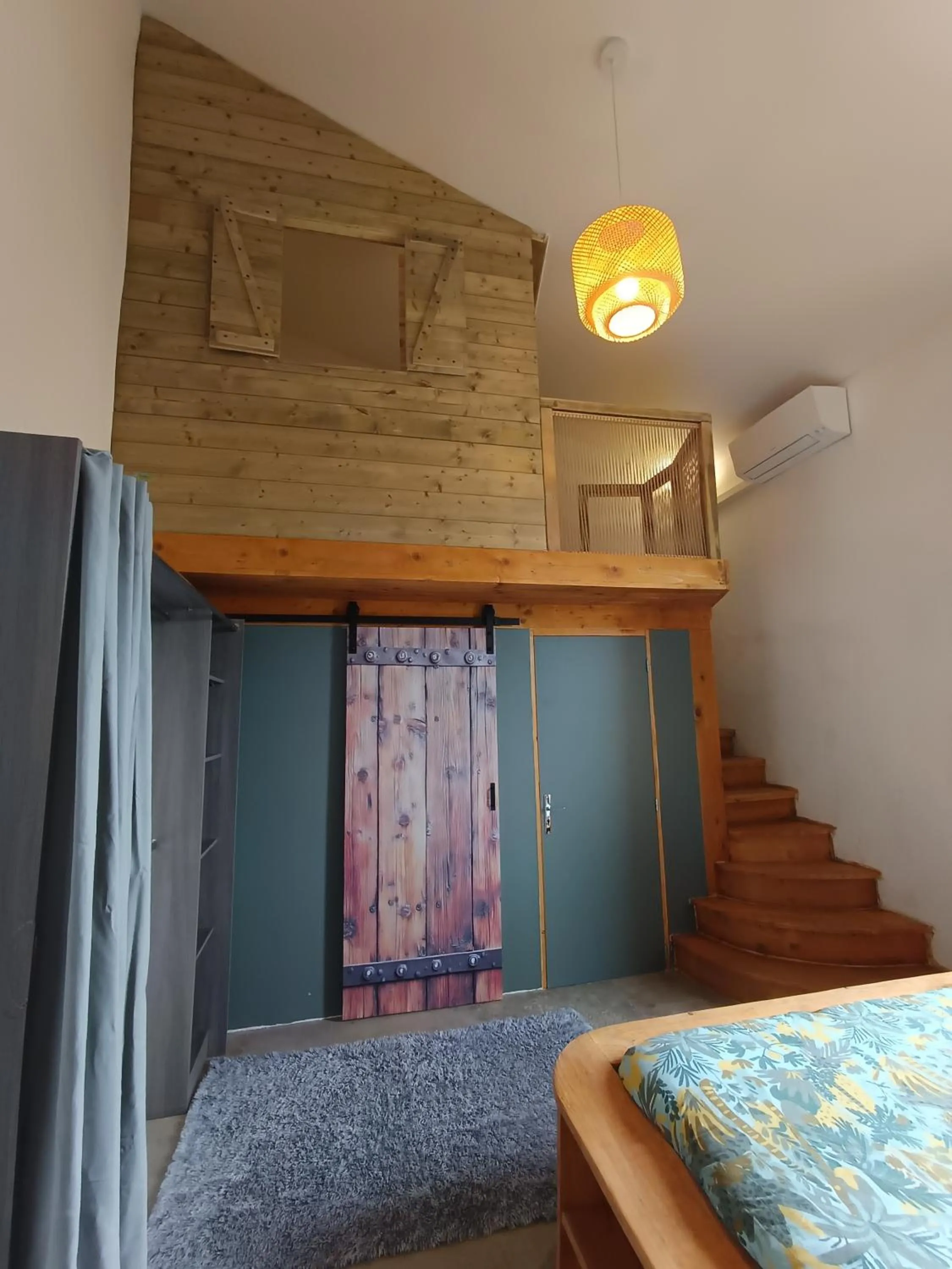 Quadruple Room in La Vigneronne des Costières