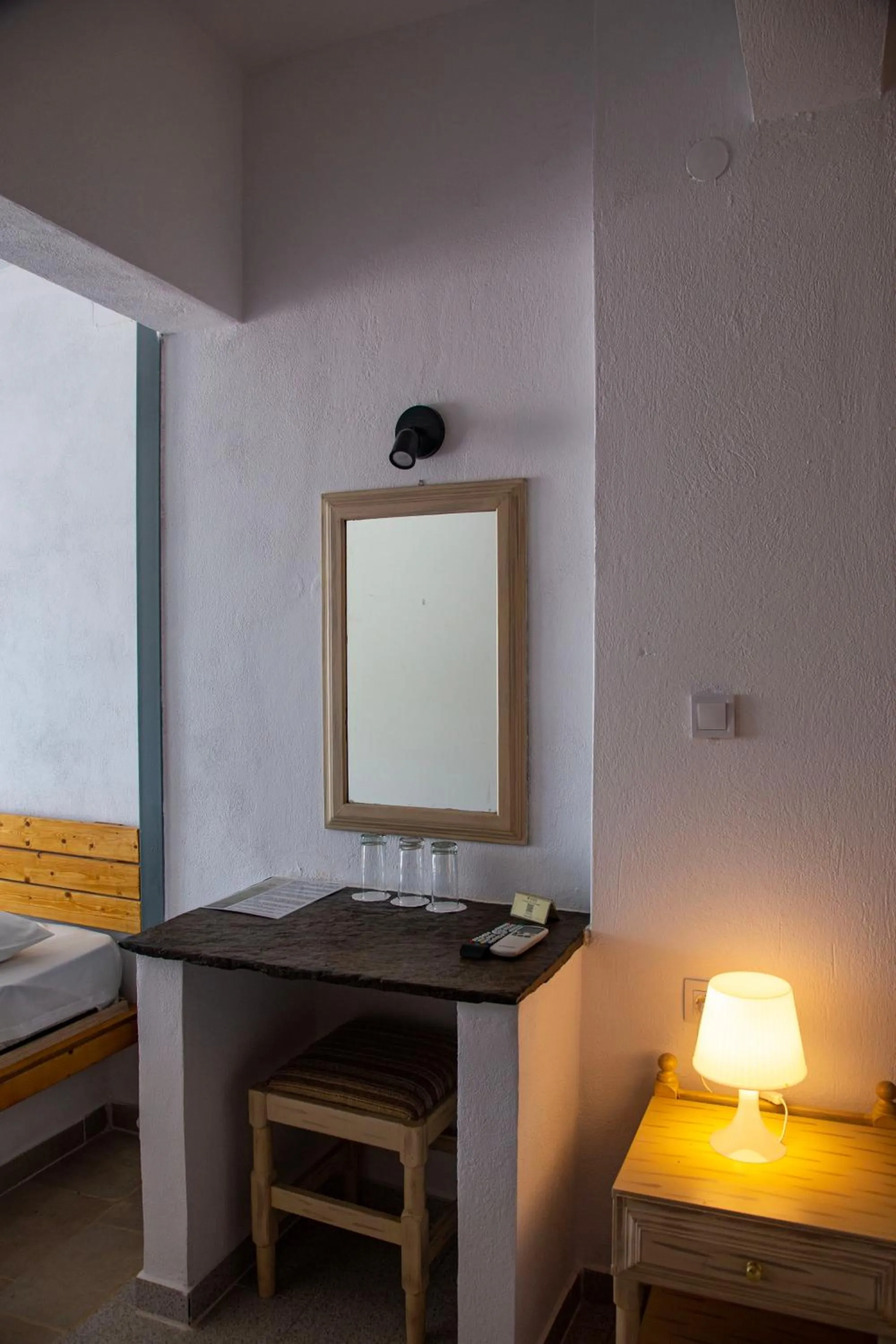 hair dresser in Κastro Ηotel