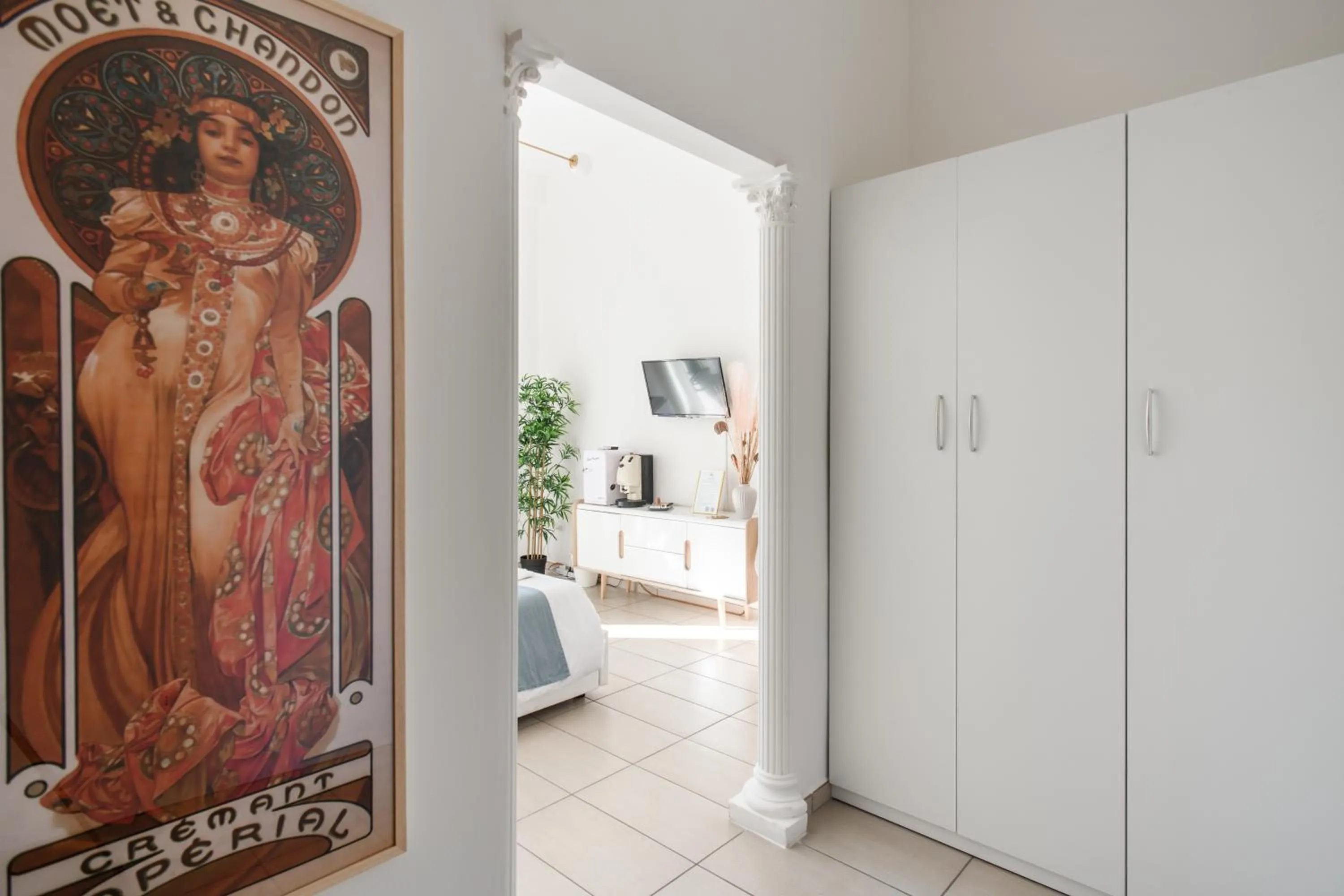 Decorative detail in Naro Suites and Rooms