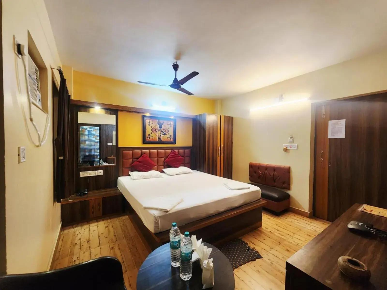 Photo of the whole room, Bed in Resort Garden Retreat Seaview Photo of the whole room, Bed in Resort Garden Retreat Seaview