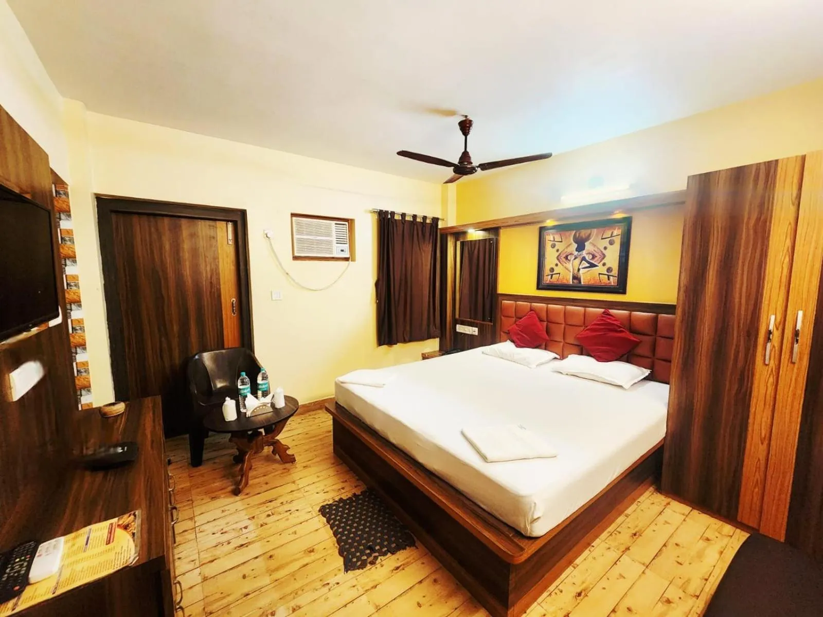 Bed in Resort Garden Retreat Seaview