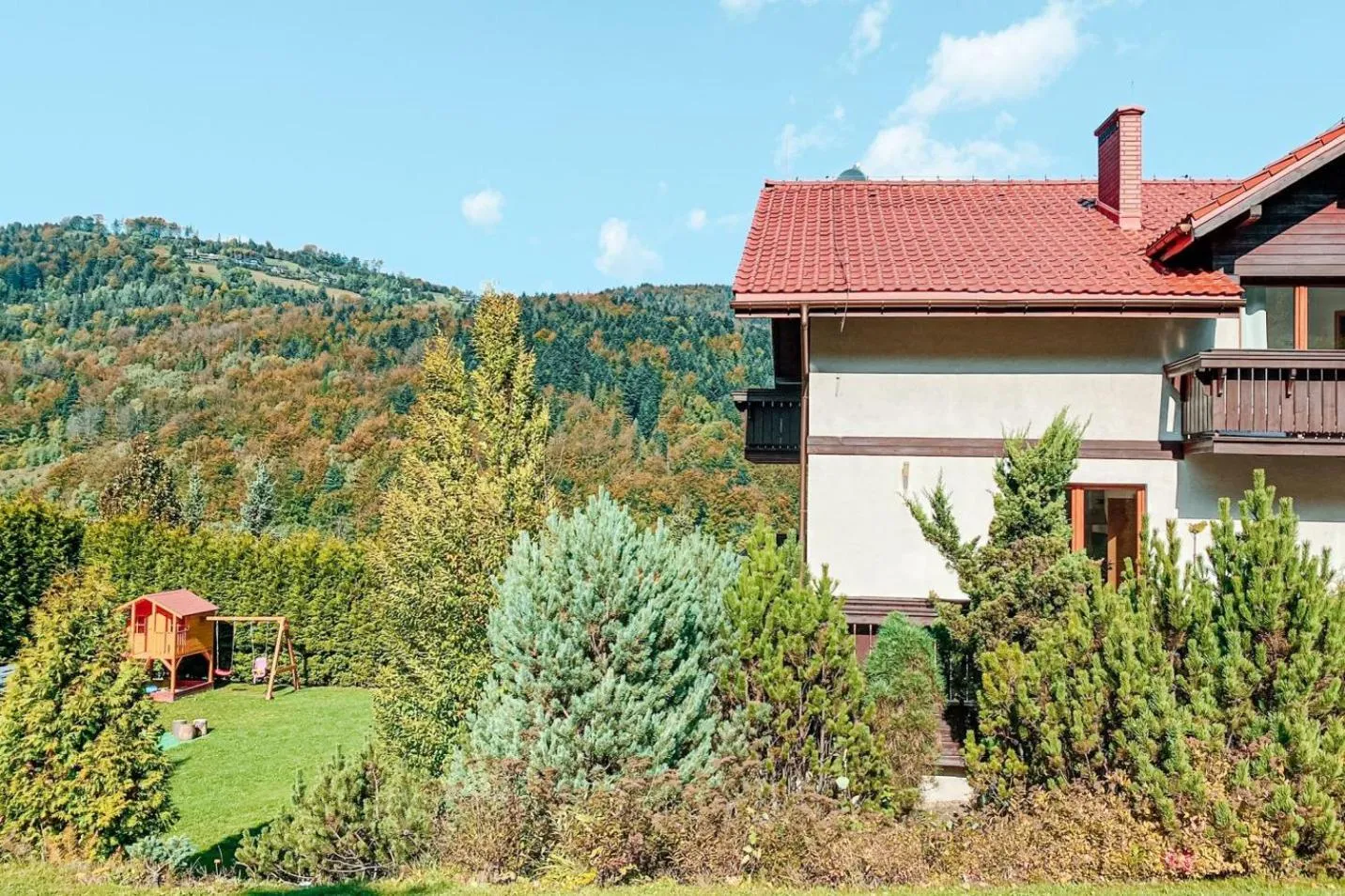 Property building in Przystanek Góry