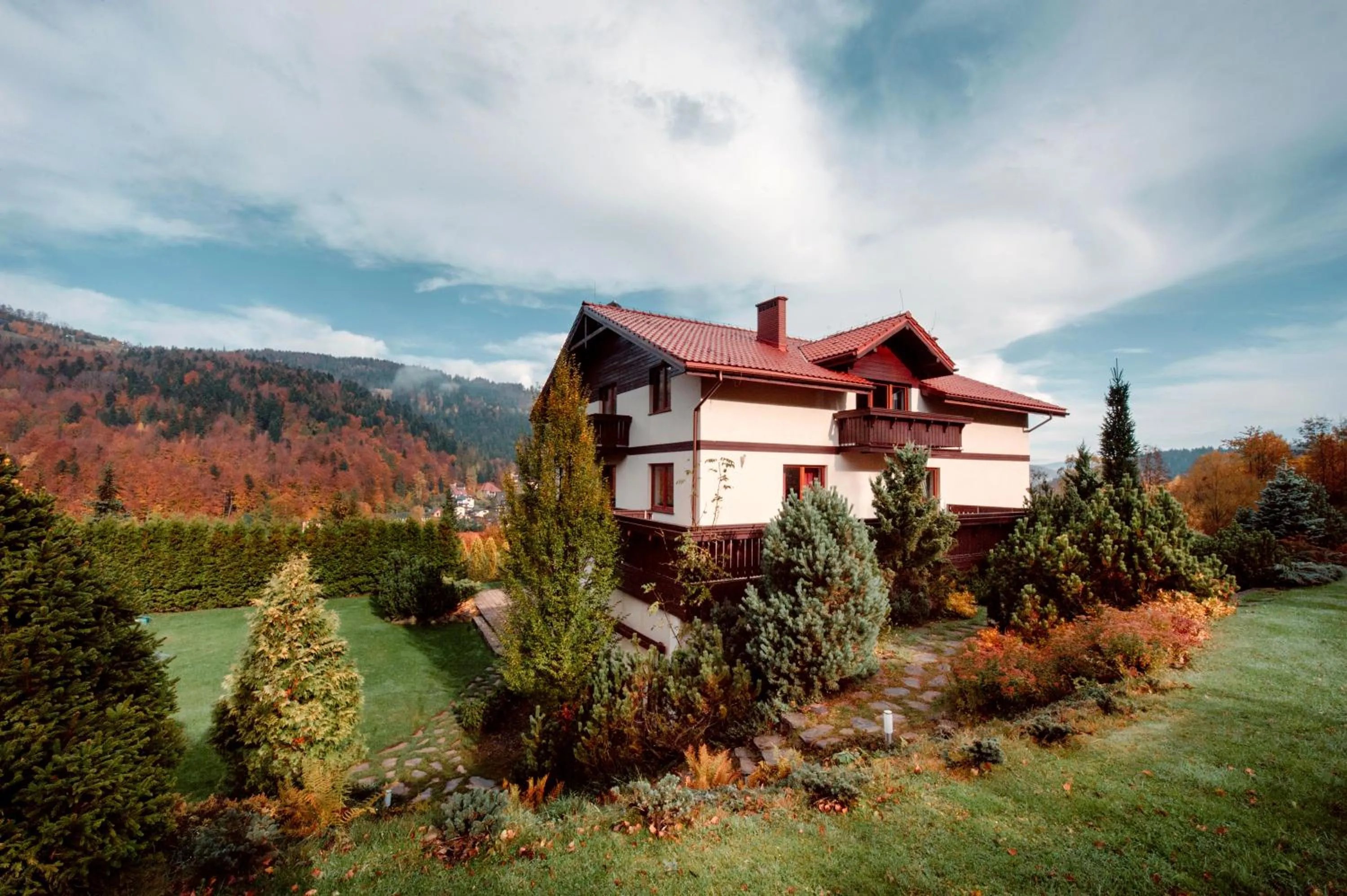 Property building in Przystanek Góry