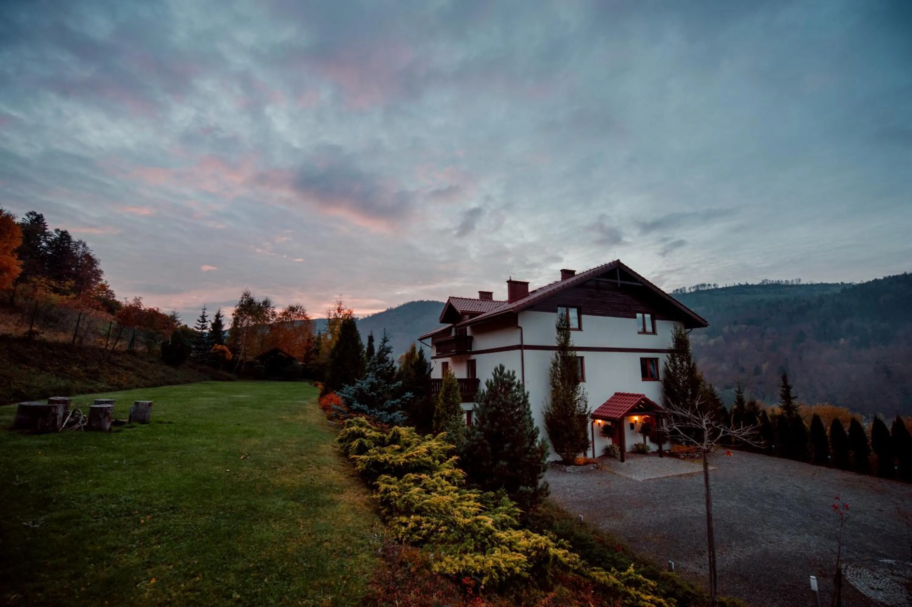 Property building in Przystanek Góry