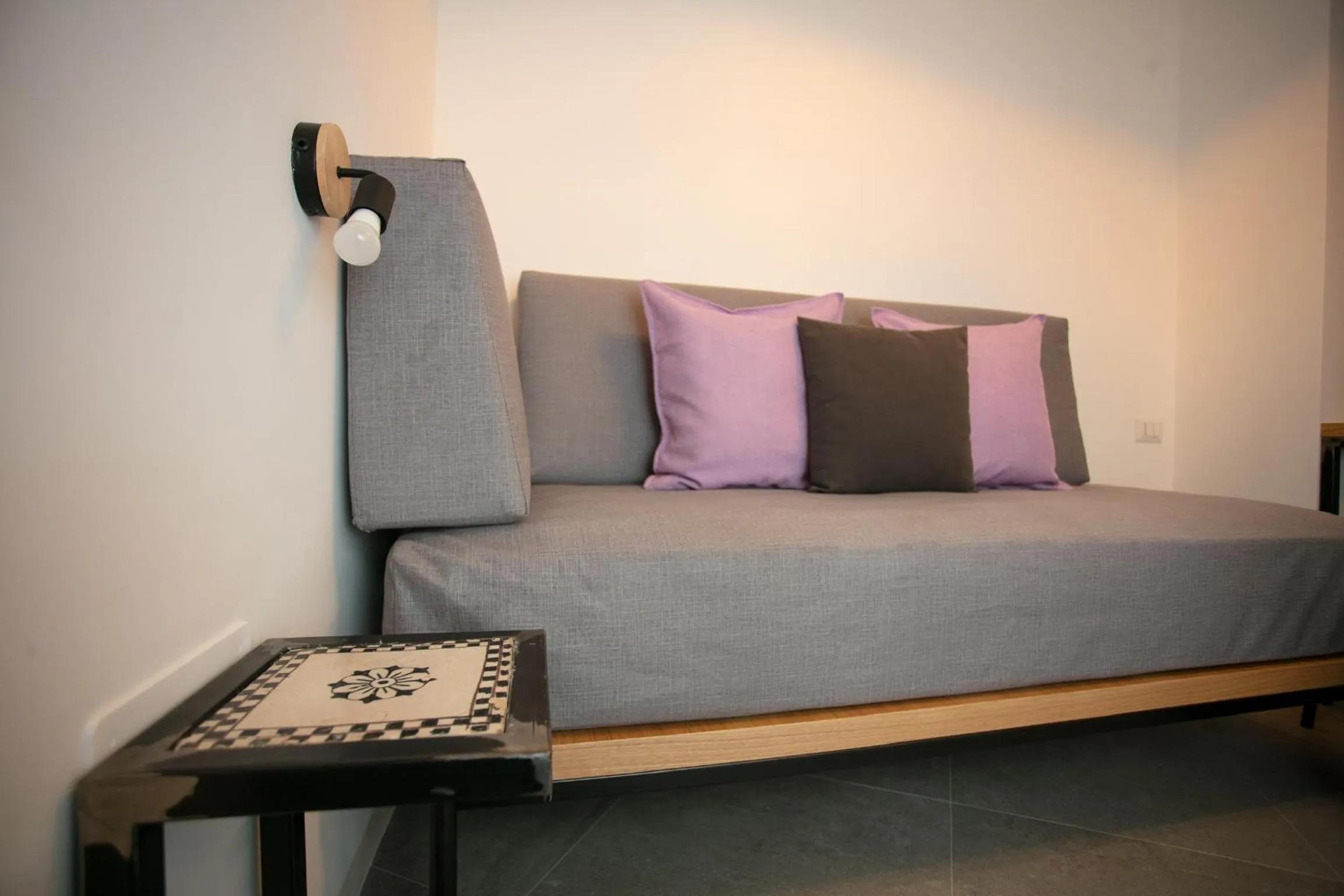 Seating area, Bed in Bellamania B&B