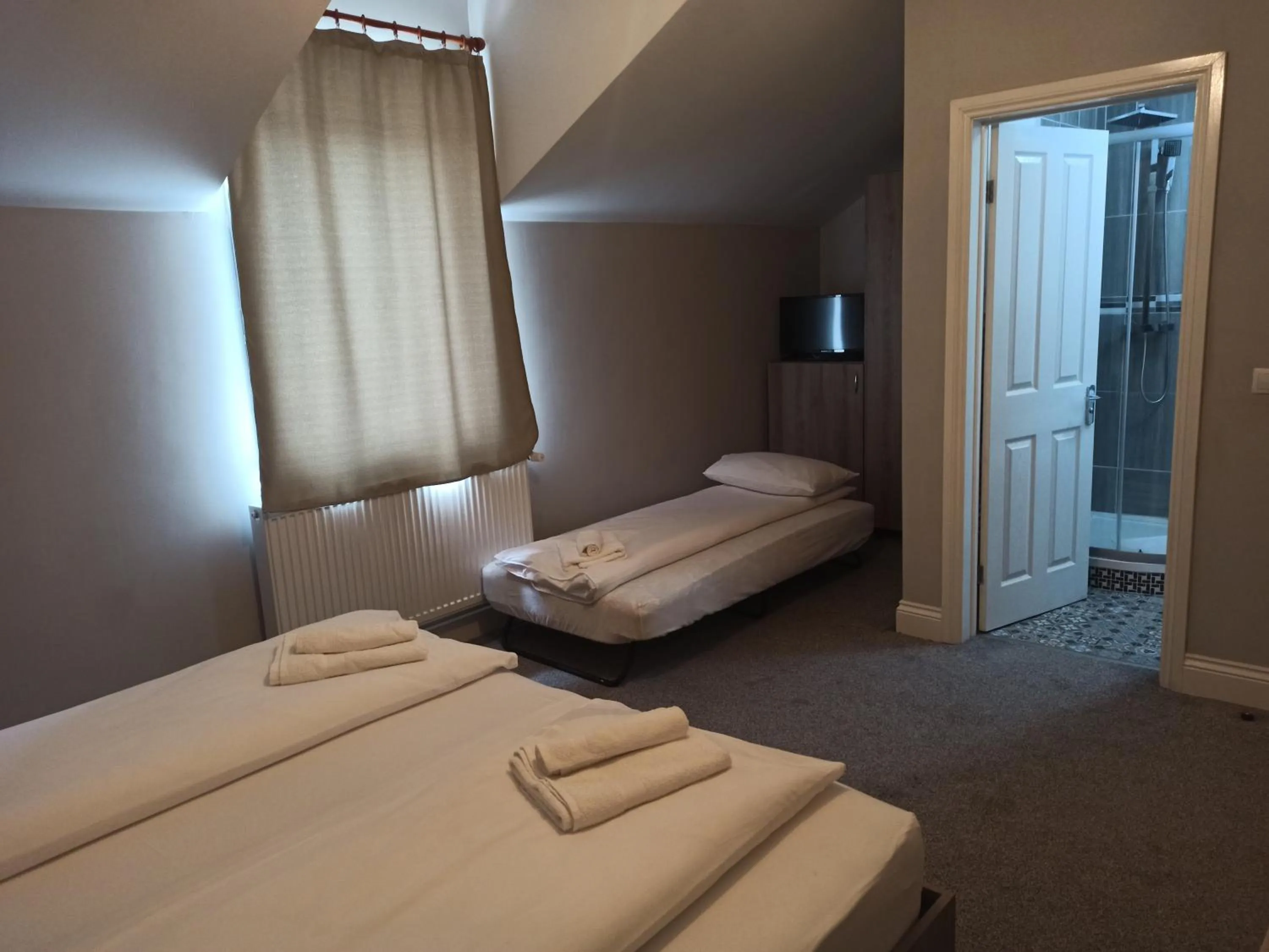 Bedroom, Bed in Pensiunea Popas Pop, Strambu-Baiut, Maramures