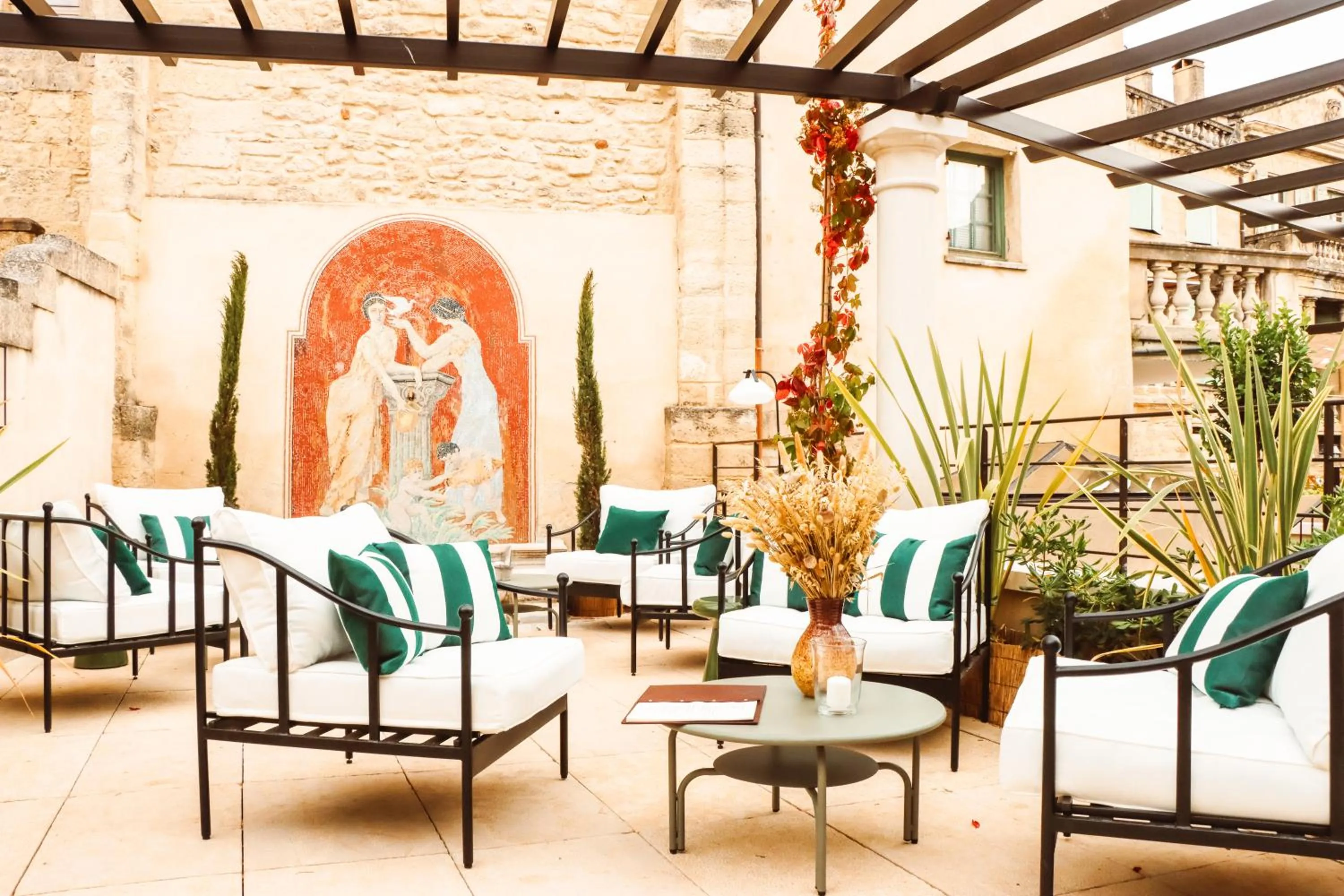 Restaurant/places to eat in La Maison d'Uzès Relais & Châteaux