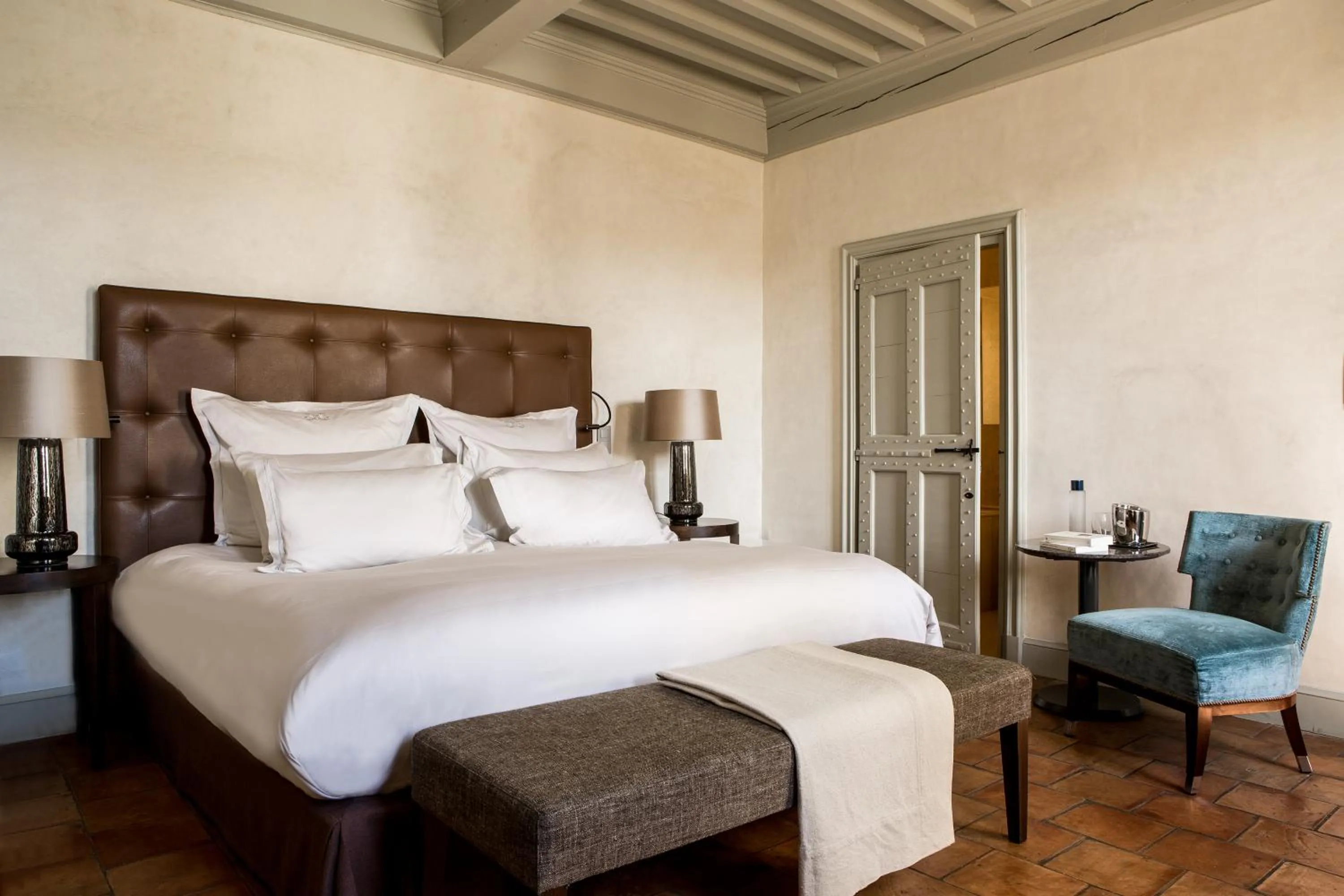 Photo of the whole room, Bed in La Maison d'Uzès Relais & Châteaux
