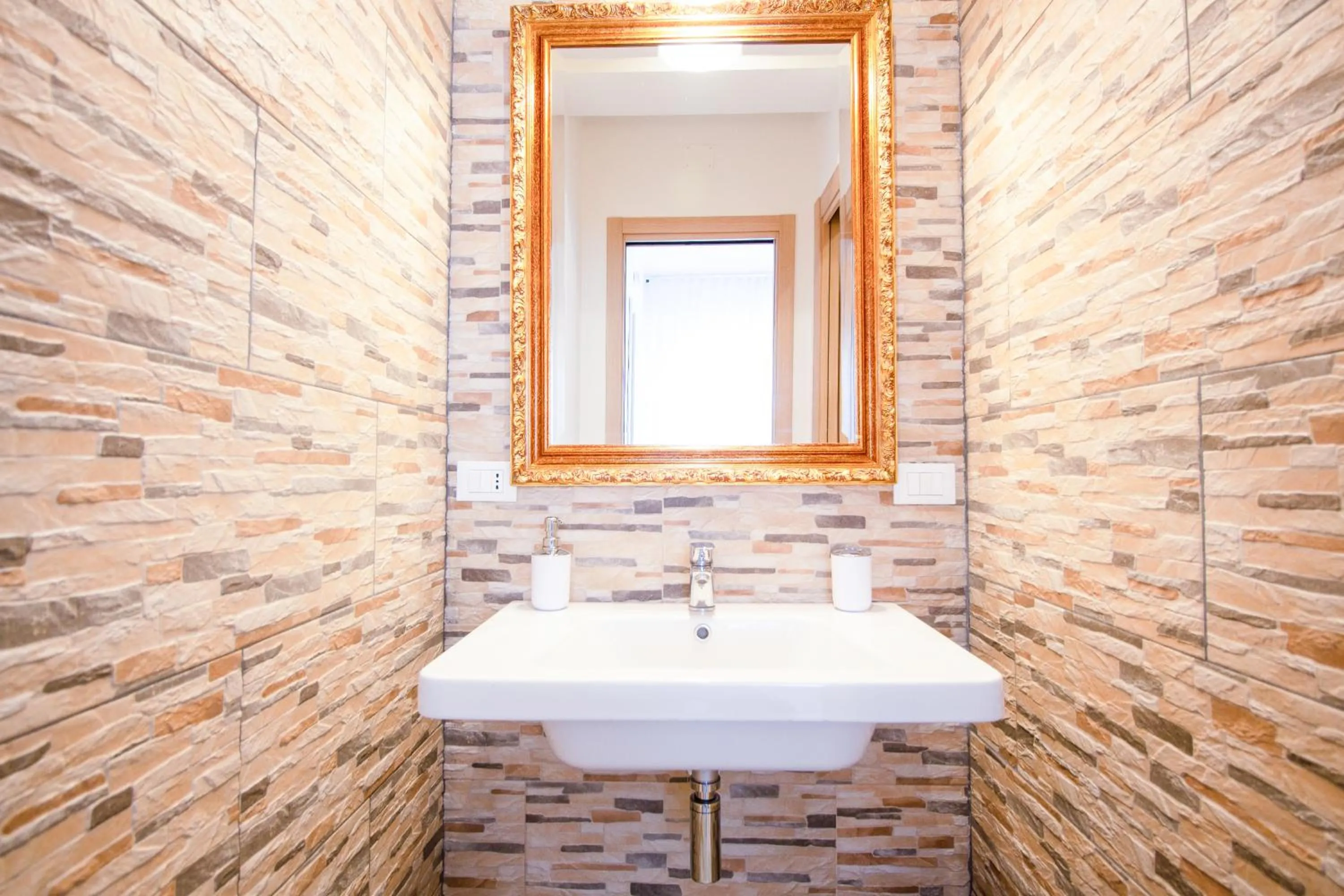 Bathroom in Wolf House BnB