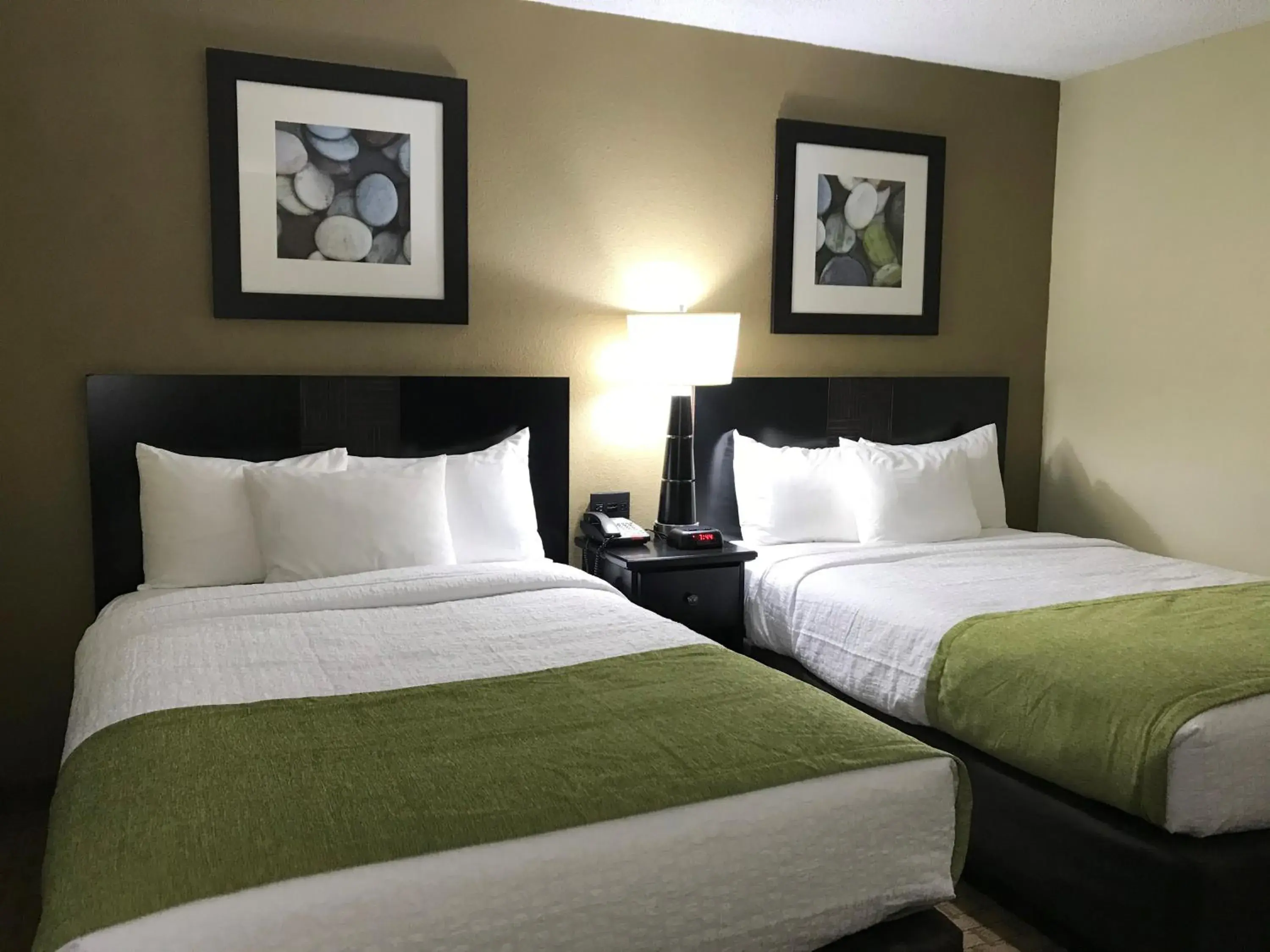 Bedroom, Bed in NavajoLand Hotel Bedroom, Bed in NavajoLand Hotel