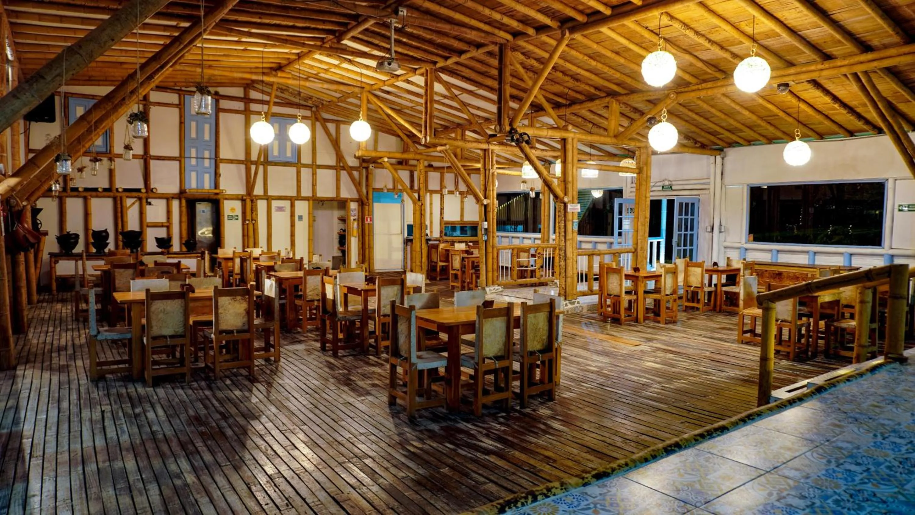 Restaurant/places to eat in Eco Hotel Terrabella