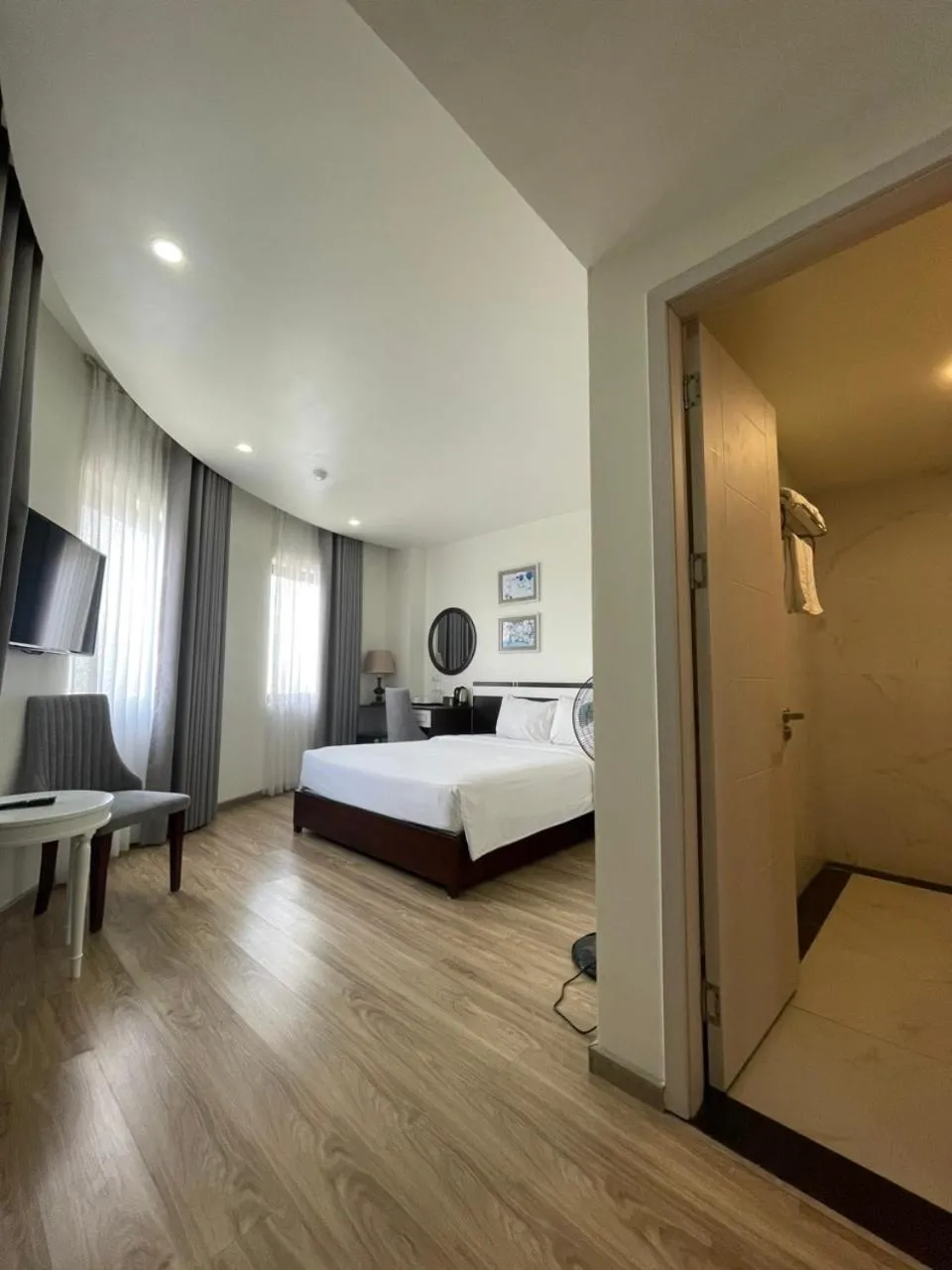 Bed in Lotus Hotel & Apartment