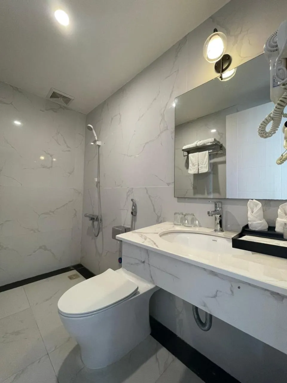 Shower in Lotus Hotel & Apartment