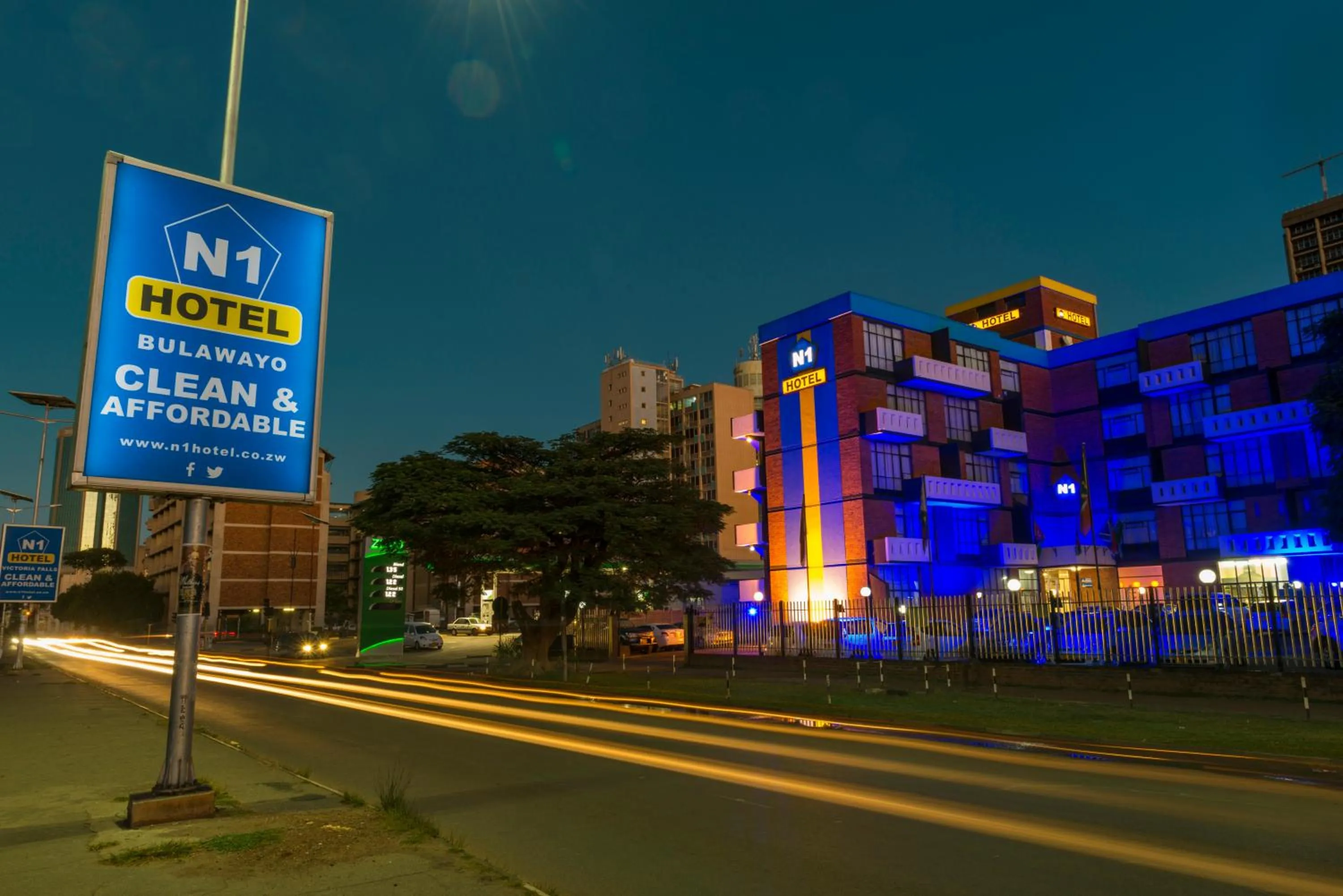 Facade/entrance in N1 Hotel Samora Machel Harare