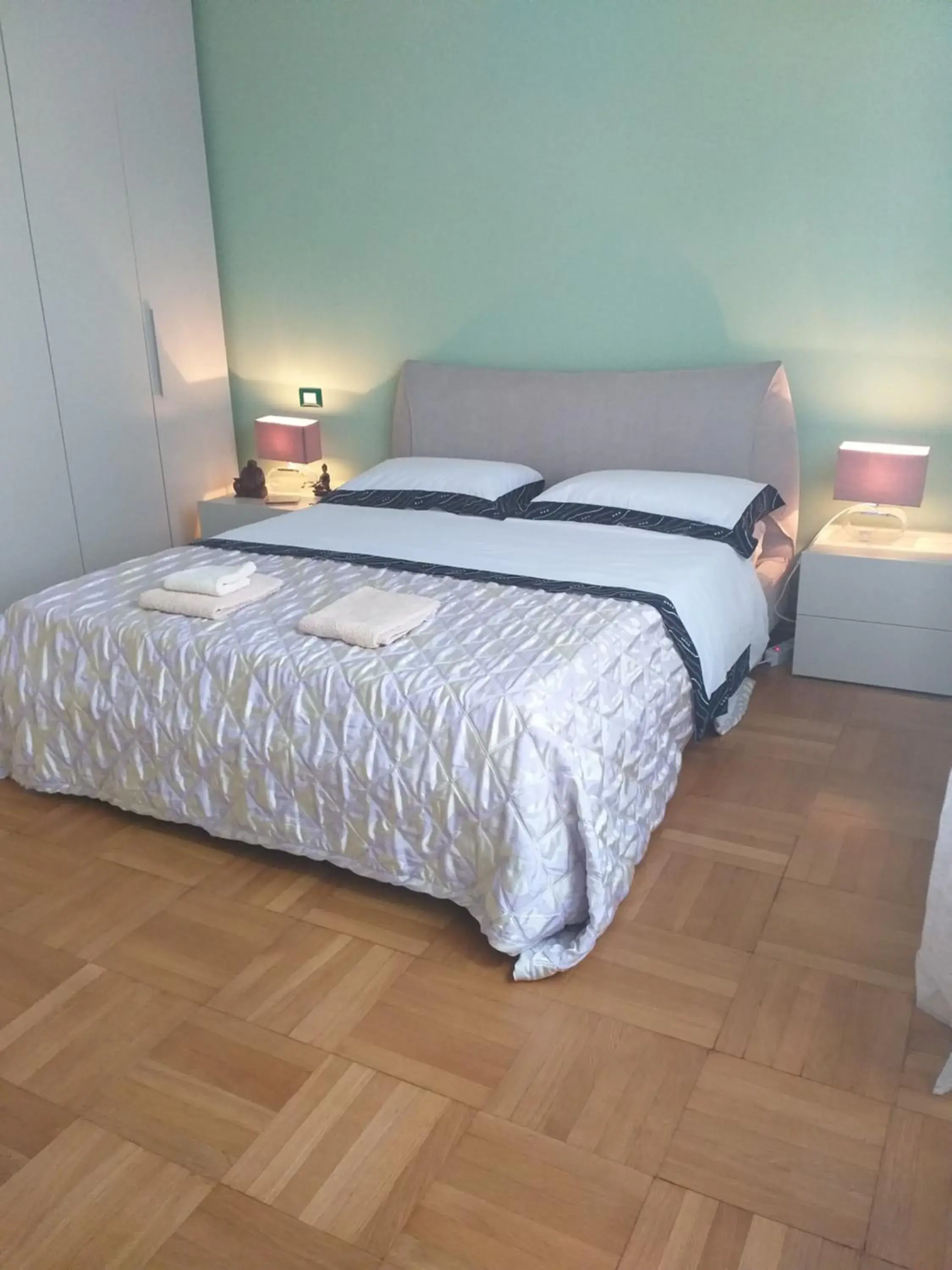 Bedroom, Bed in Lux Bedroom, Bed in Lux