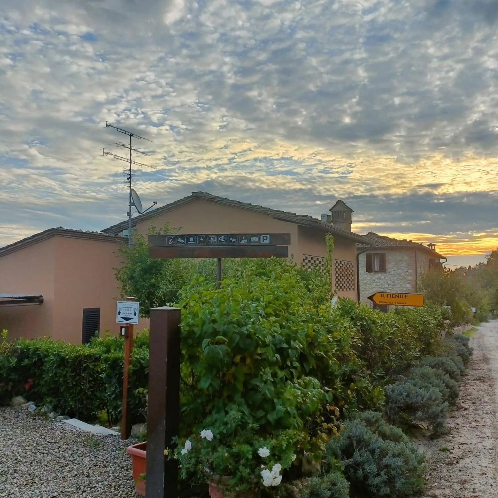 Property building in B&B Il Fienile San Gimignano