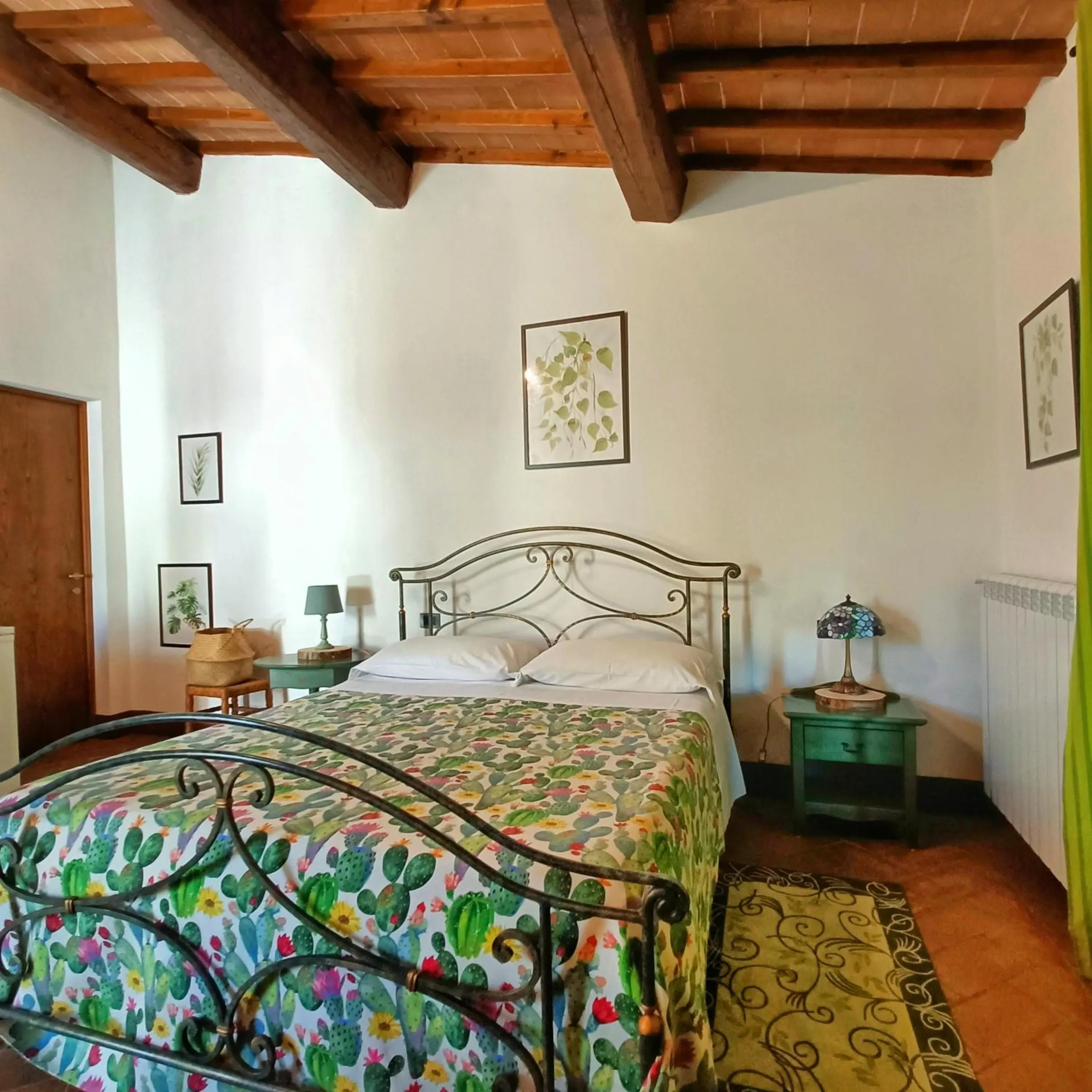 Bed in B&B Il Fienile San Gimignano