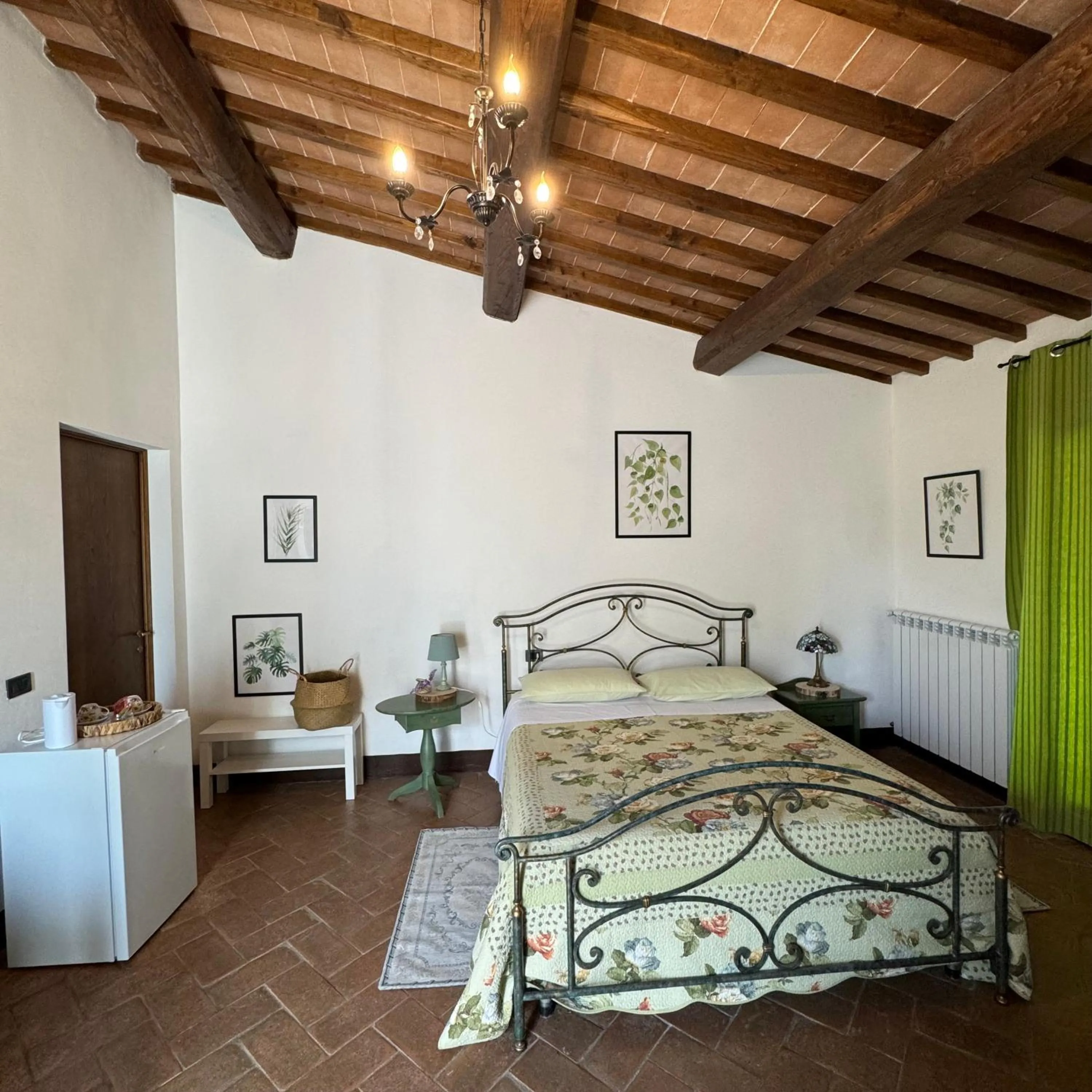 Bed in B&B Il Fienile San Gimignano