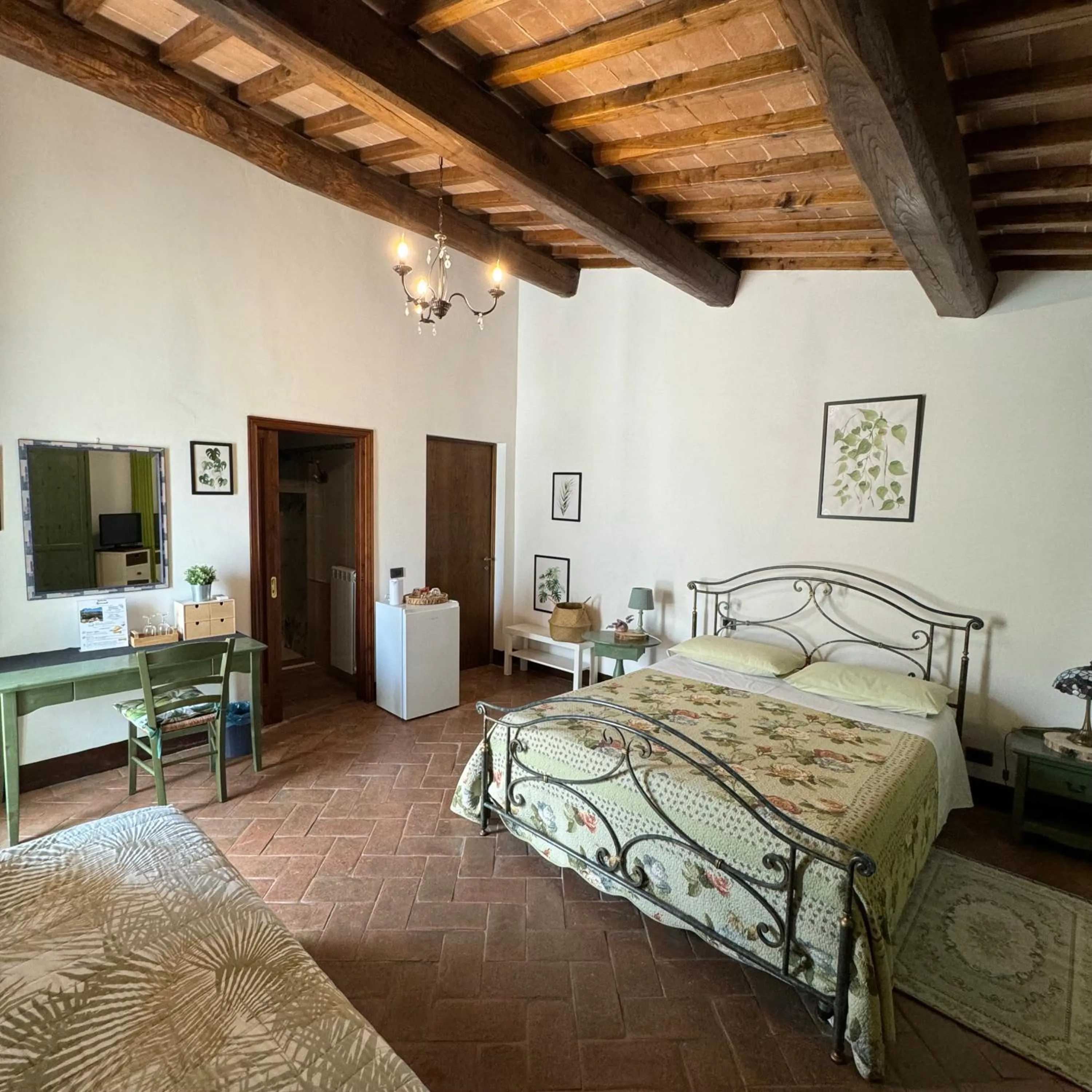 Bed in B&B Il Fienile San Gimignano