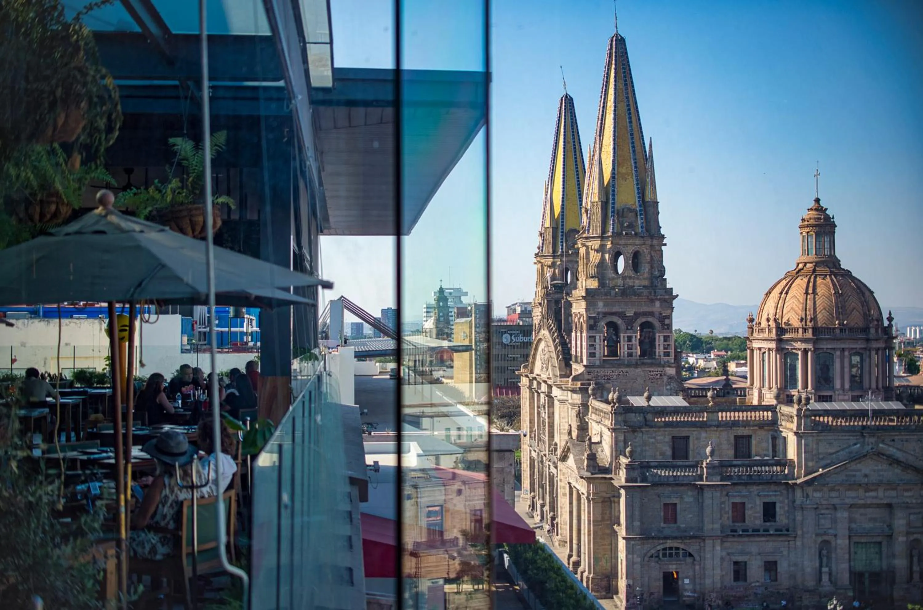 Restaurant/places to eat in Hilton DoubleTree Guadalajara Centro Historico