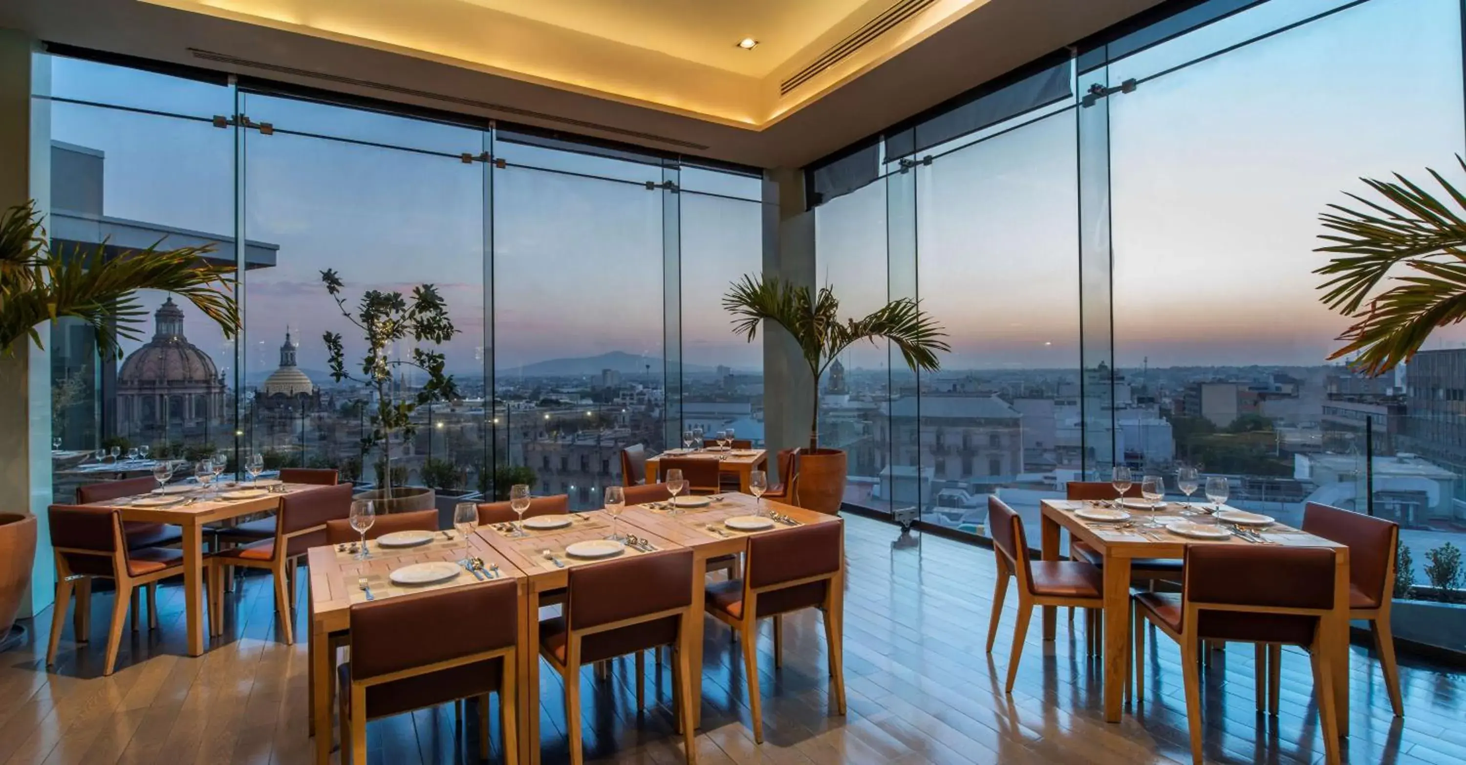 Restaurant/places to eat in Hilton DoubleTree Guadalajara Centro Historico Restaurant/places to eat in Hilton DoubleTree Guadalajara Centro Historico