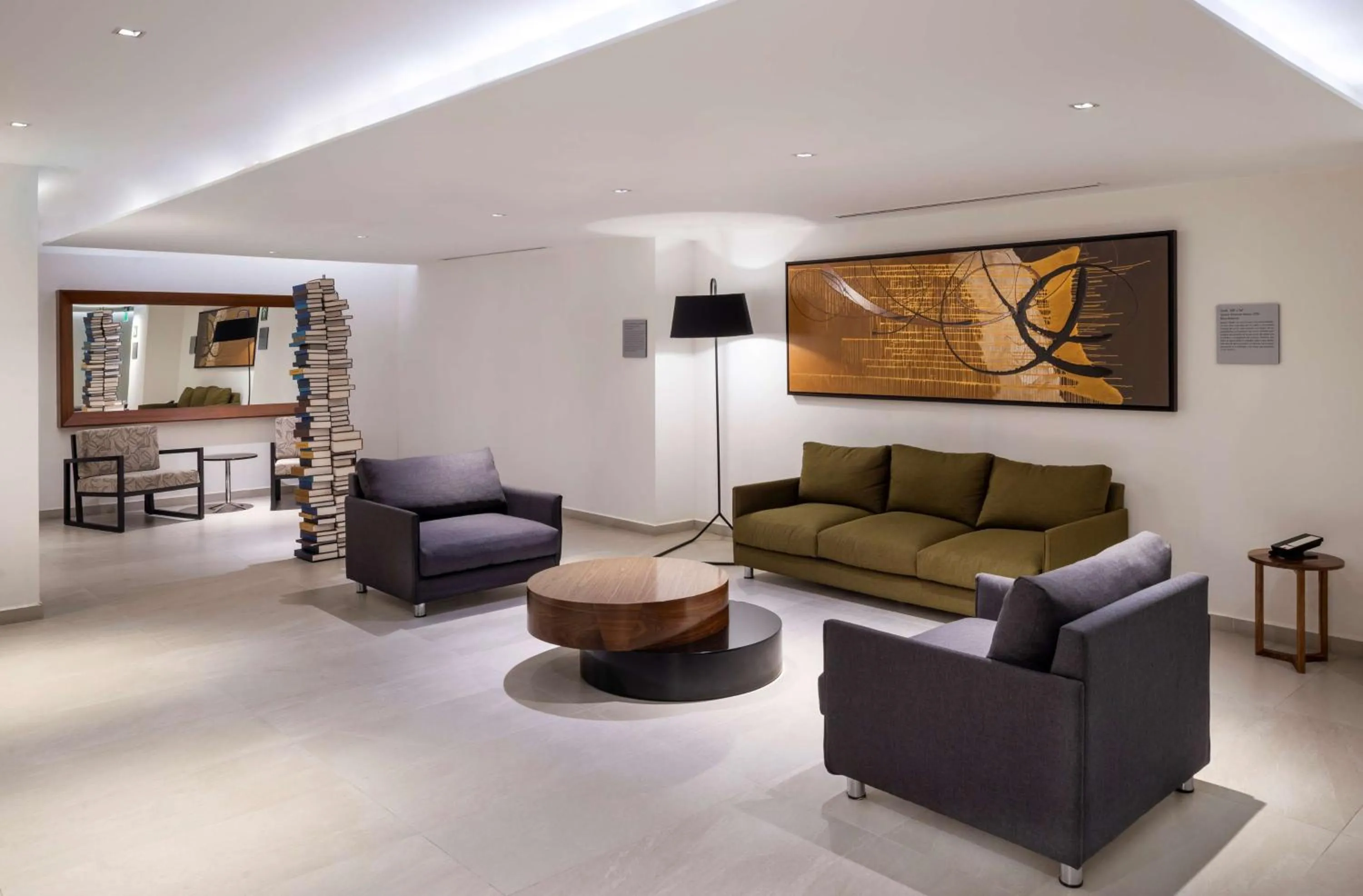 Lobby or reception in Hilton DoubleTree Guadalajara Centro Historico