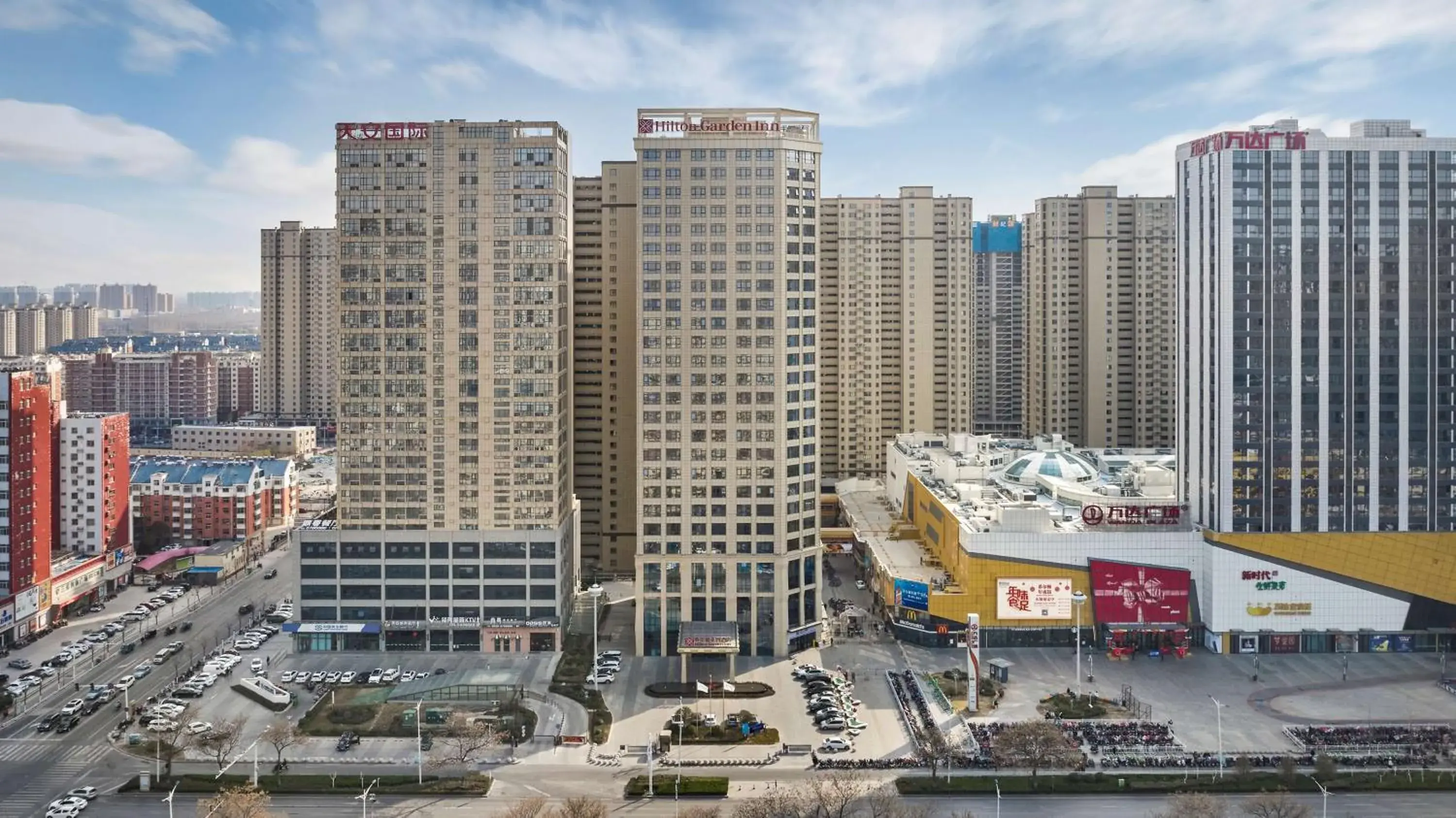 Property building in Hilton Garden Inn Heze Property building in Hilton Garden Inn Heze