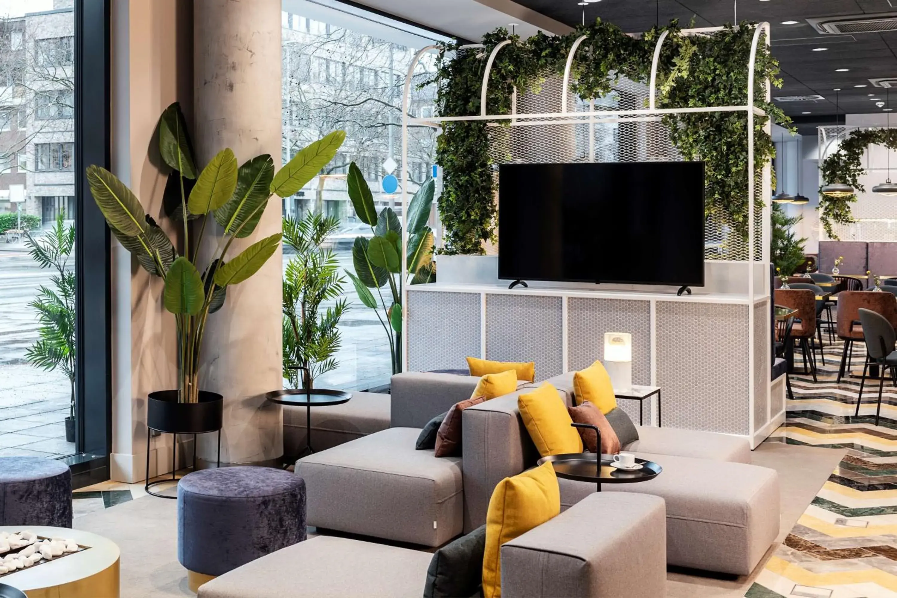 Lobby or reception in NH Hannover Lobby or reception in NH Hannover