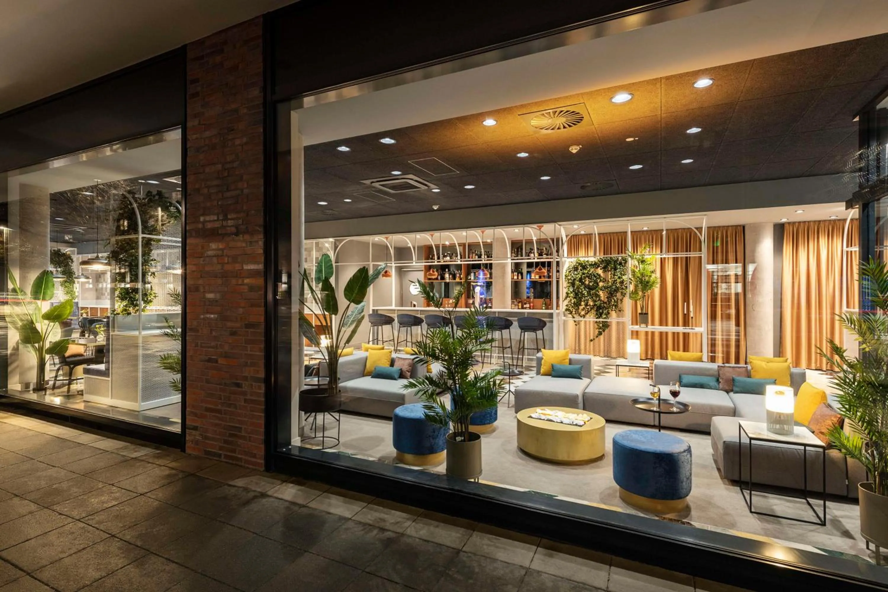 Lobby or reception in NH Hannover