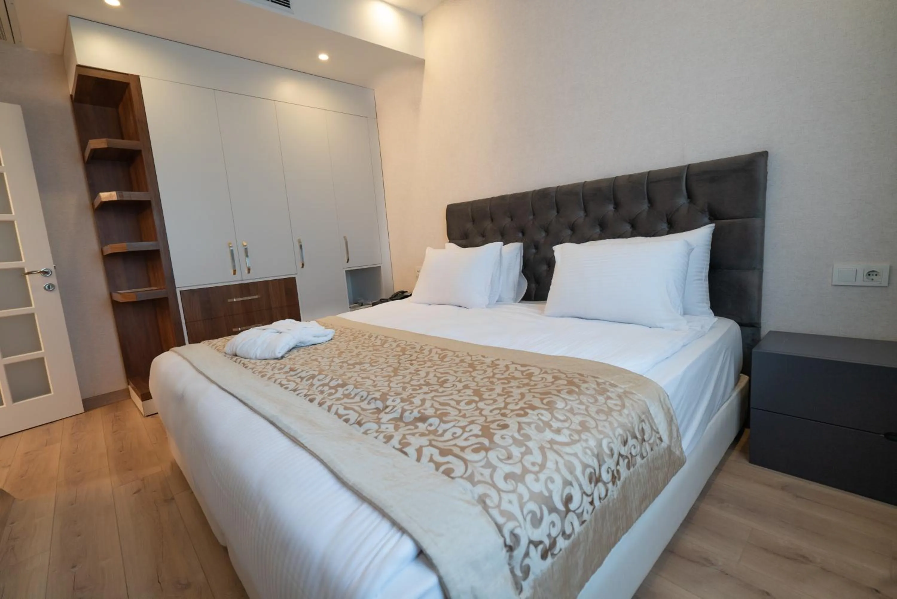 Bed in The Green Park Diyarbakir