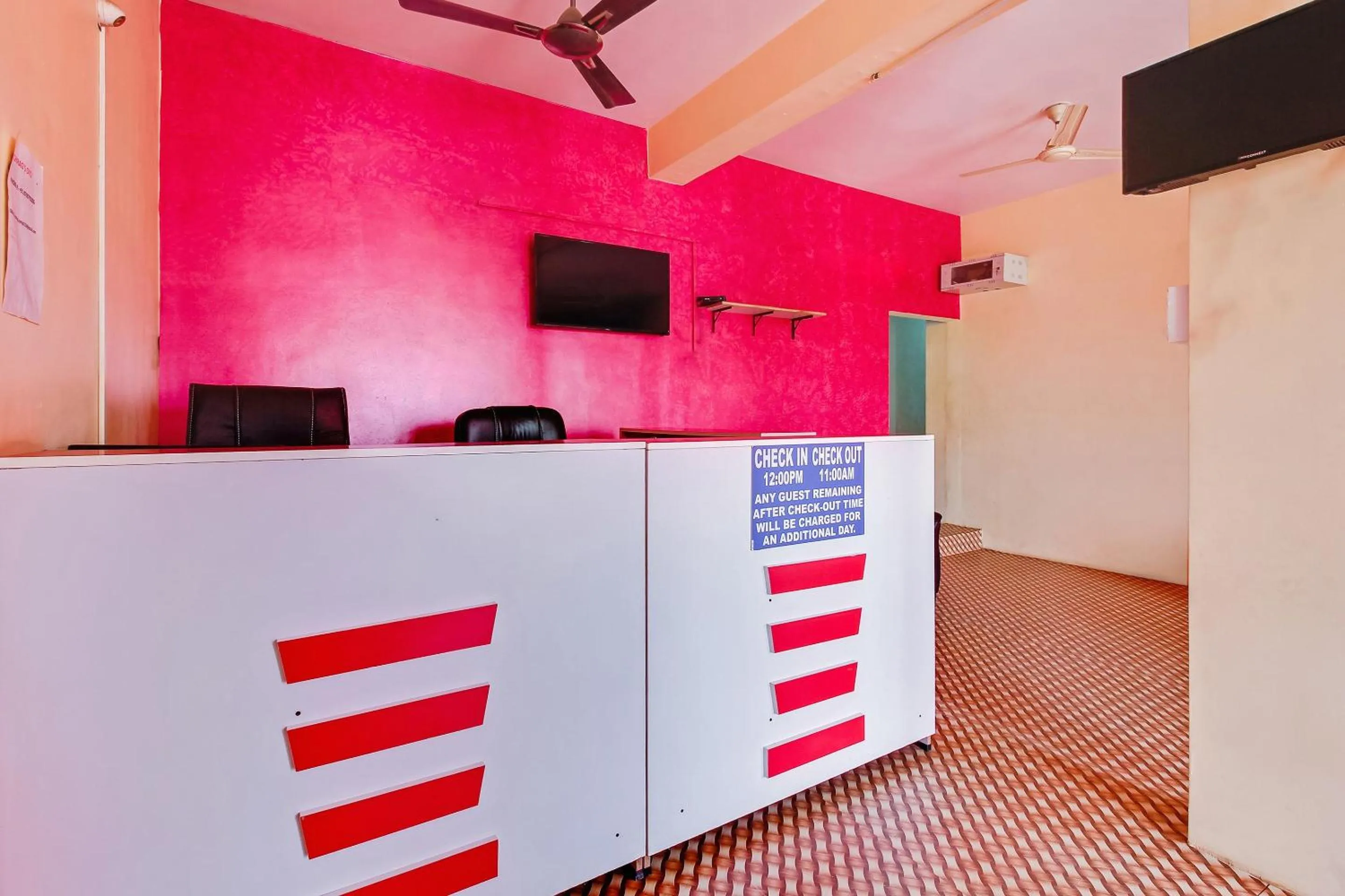 Lobby or reception in SPOT ON by OYO Hotel Chirag's