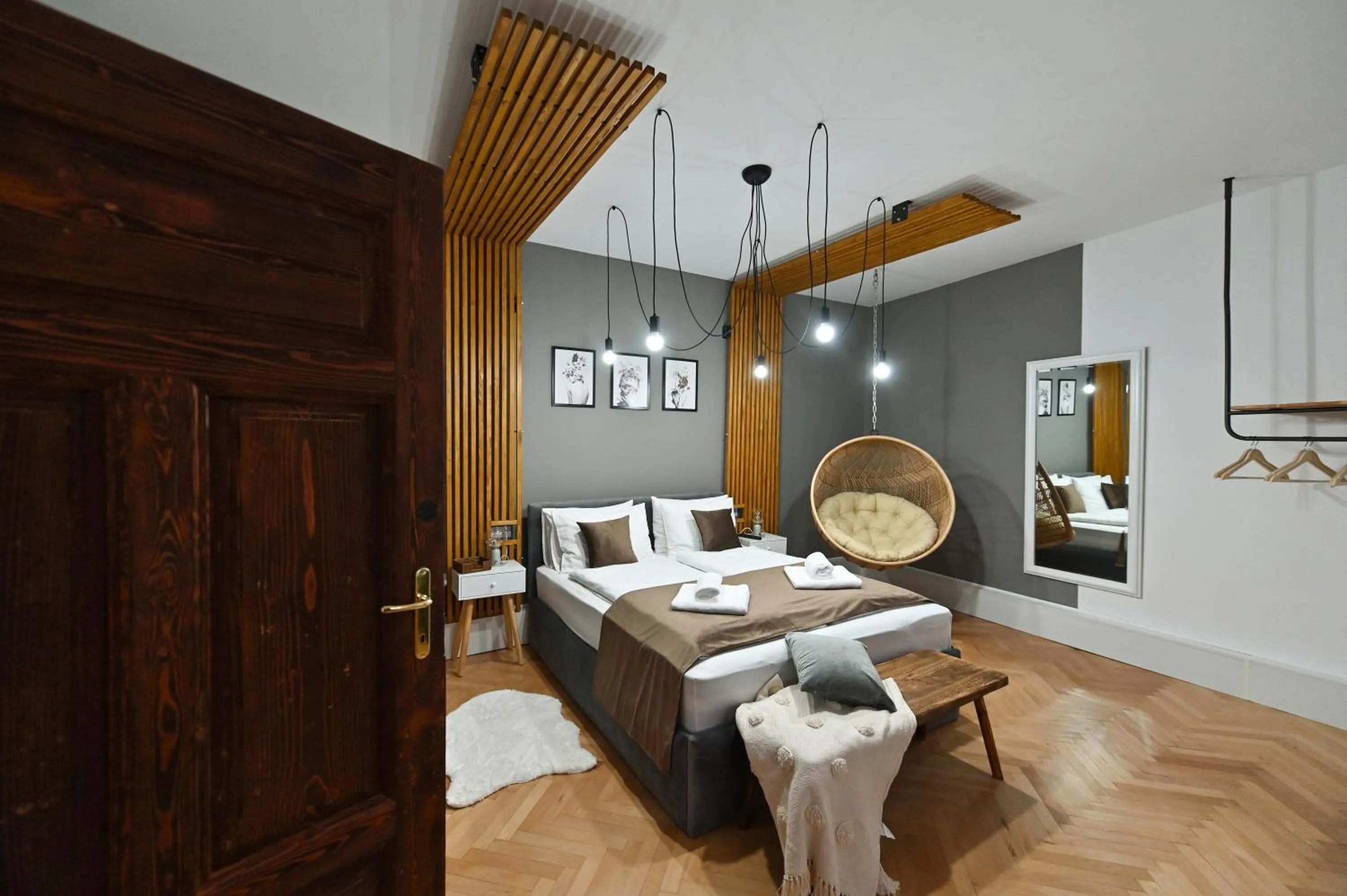 Bed in Althof Apartments