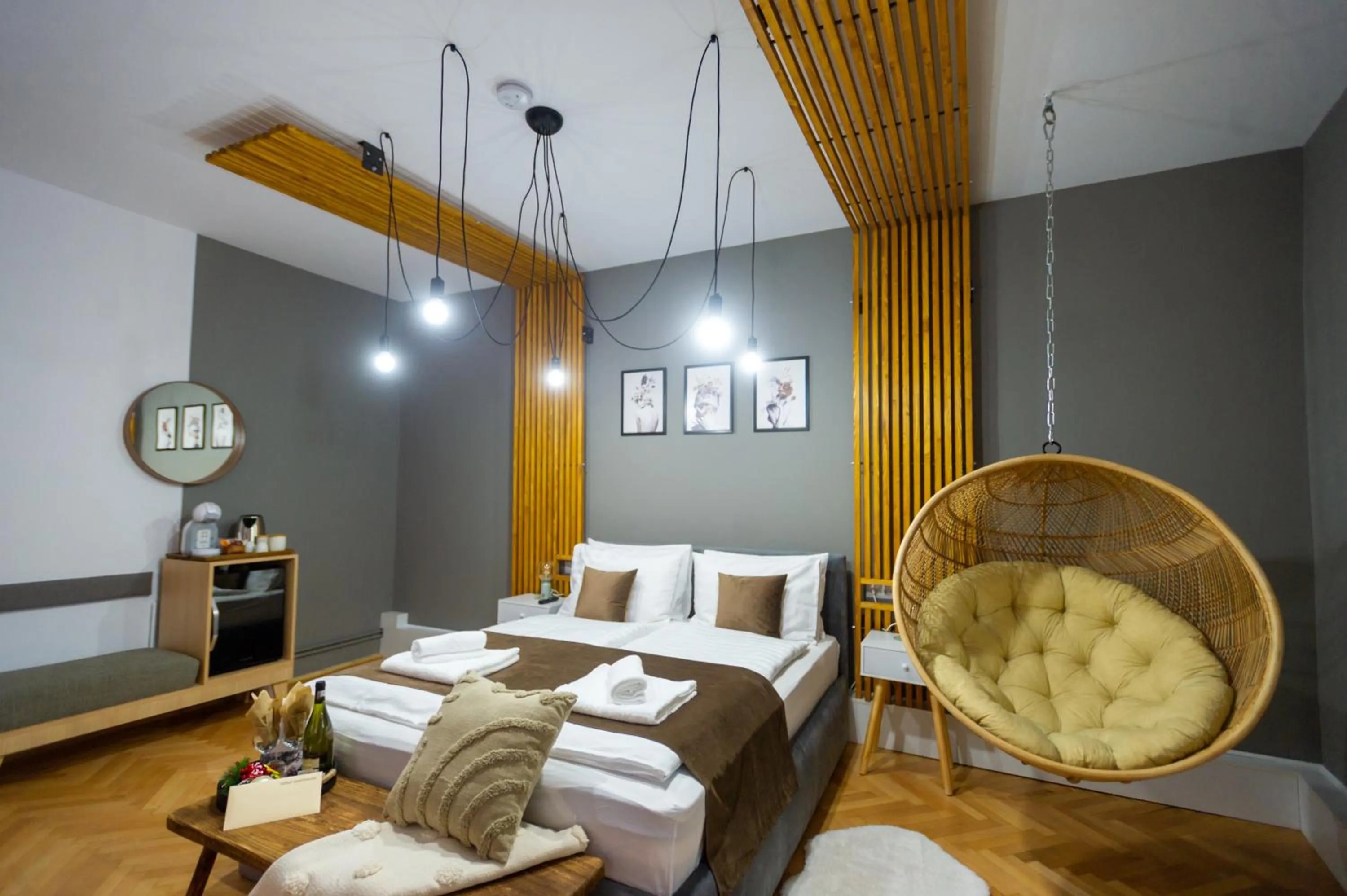 Bed in Althof Apartments