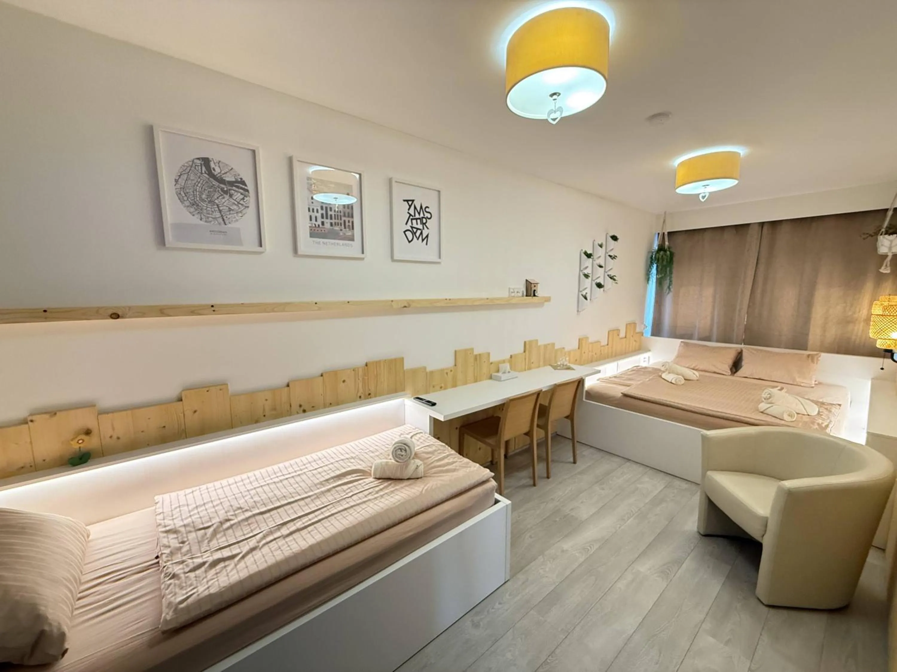 Bed in Hotel Žabčice