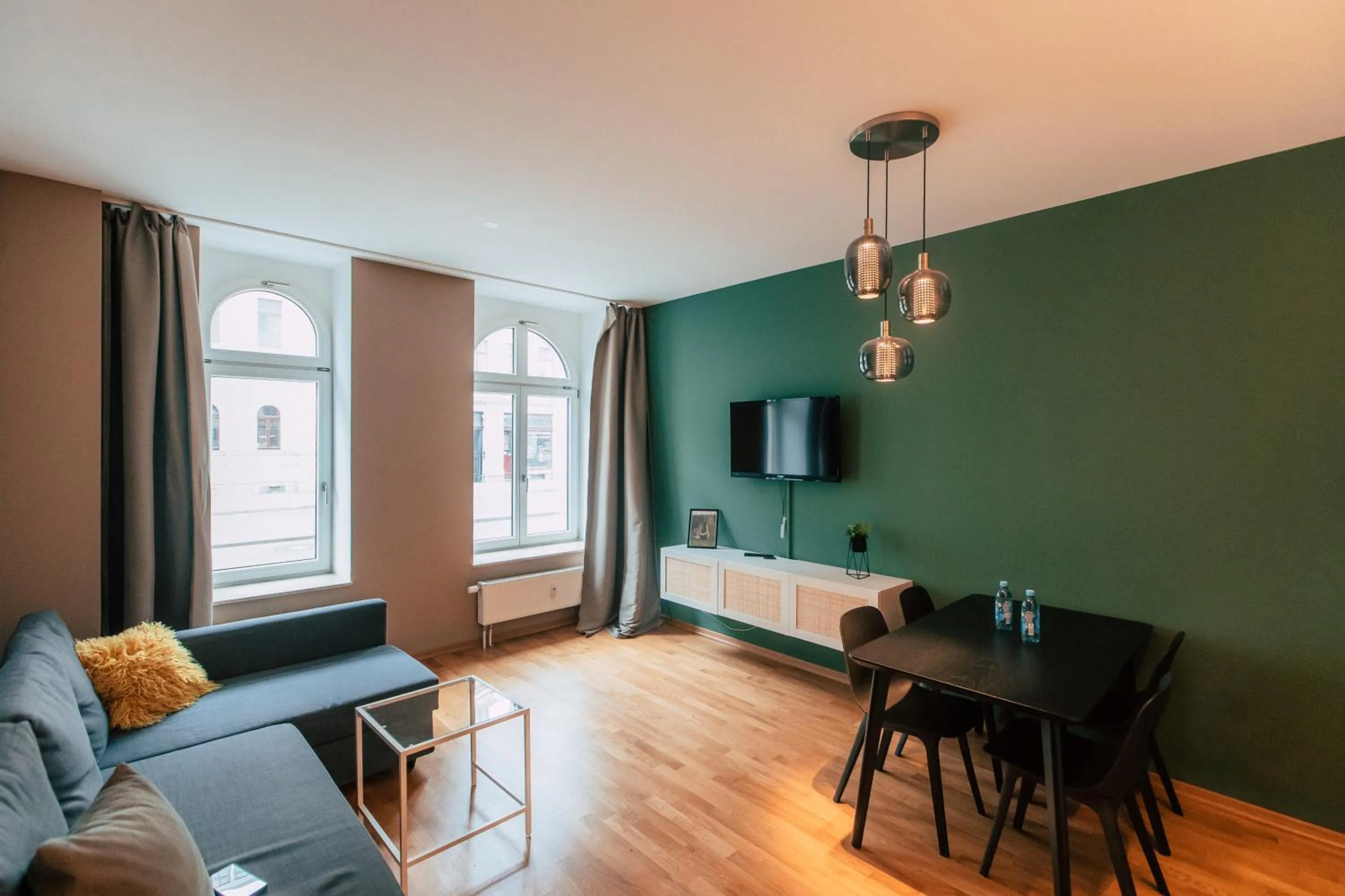 TV and multimedia in Luga Homes - Zoo