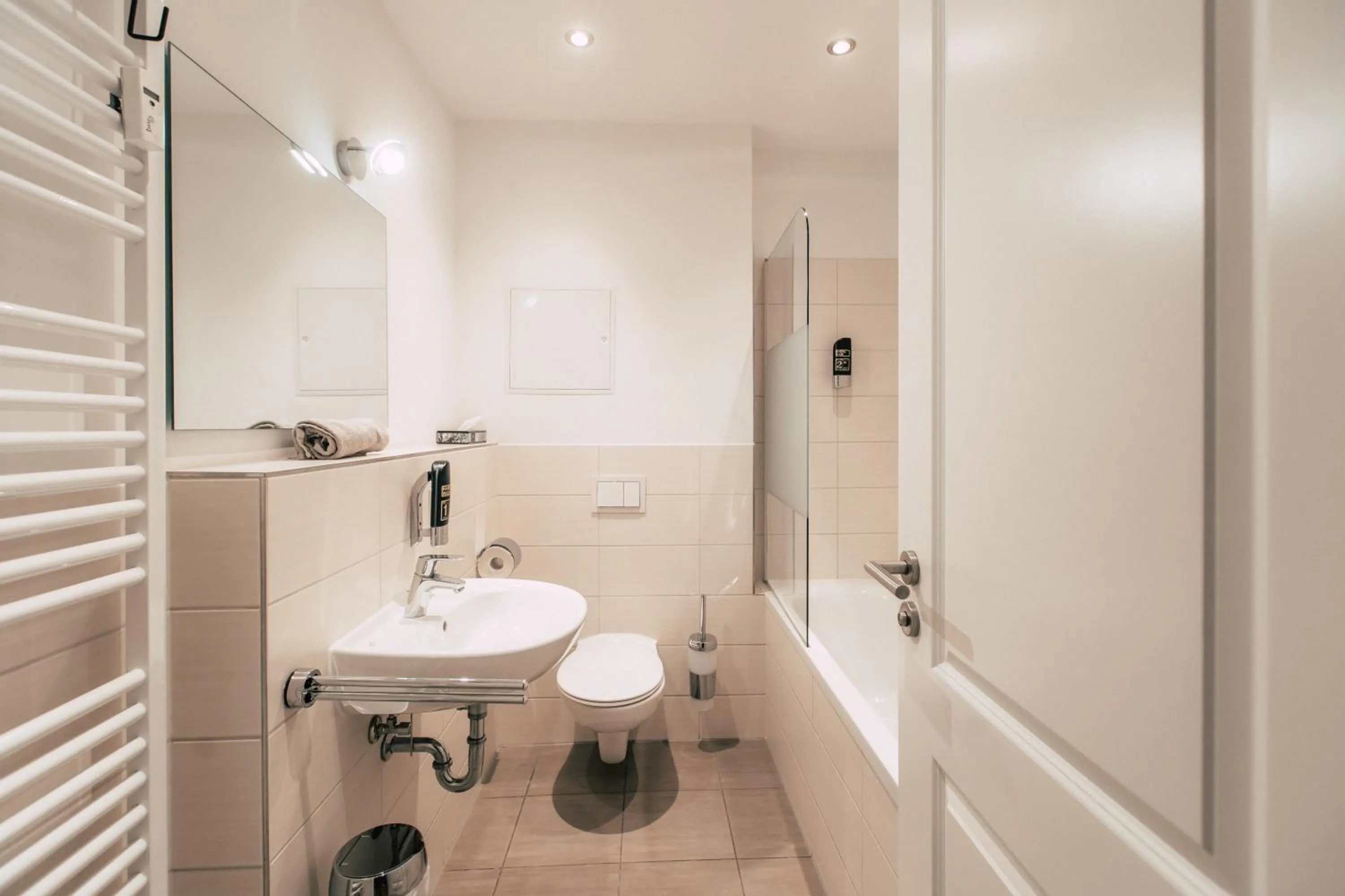 Shower in Luga Homes - Zoo