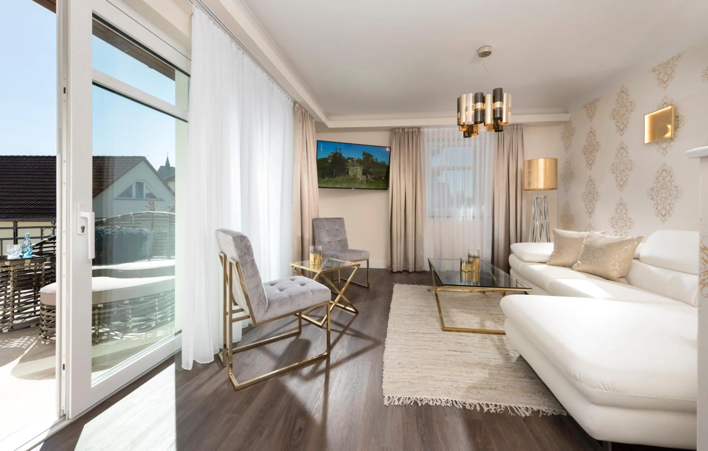 Photo of the whole room, Bed in Hotel Linther Hof