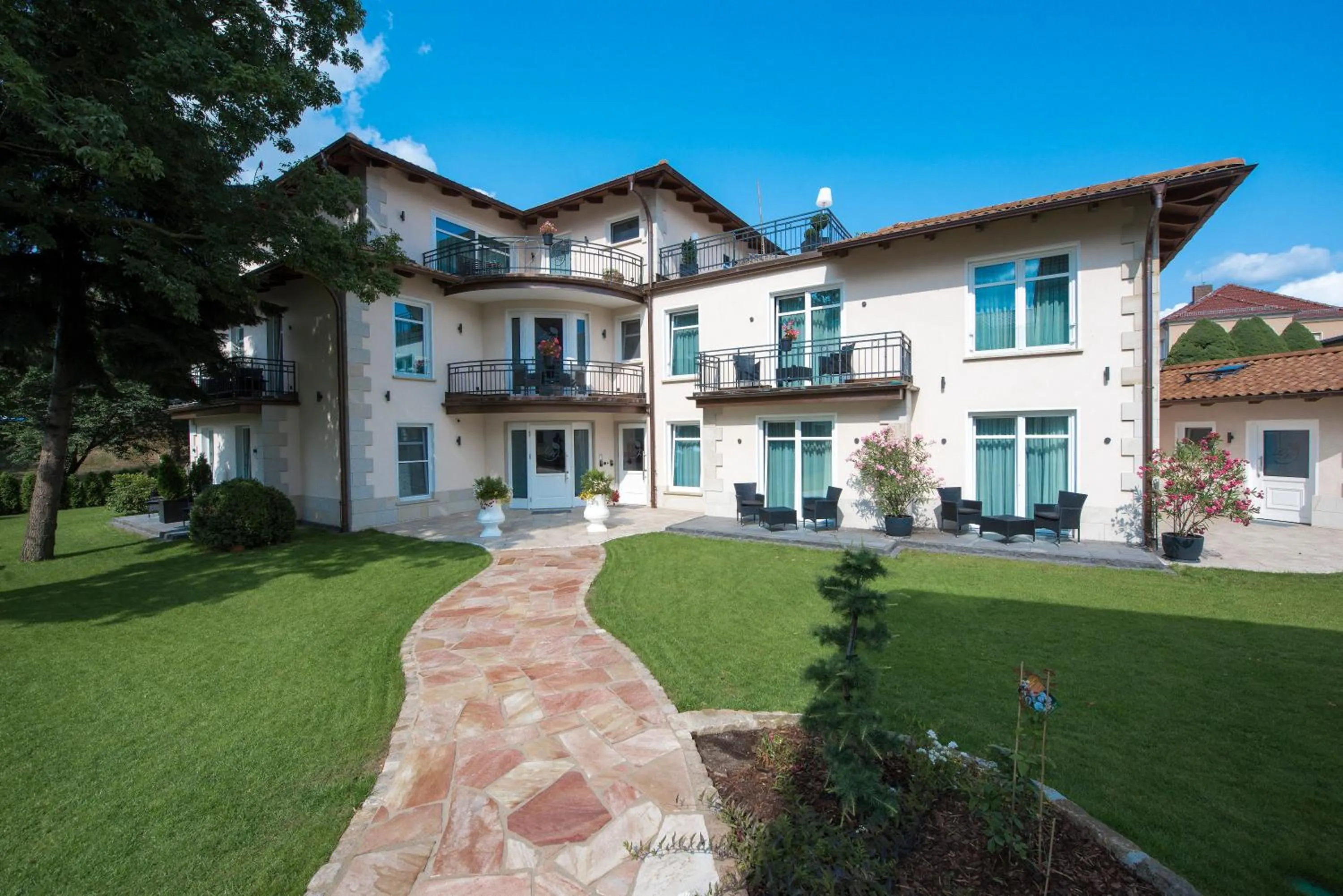 Facade/entrance in Hotel Linther Hof