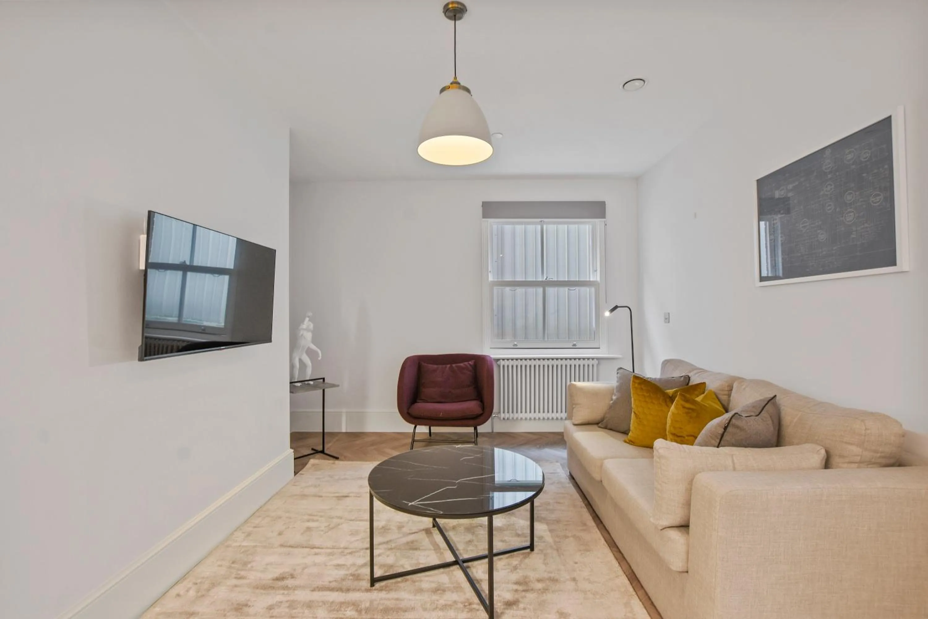 Living room in Victoria House by Aeria Apartments