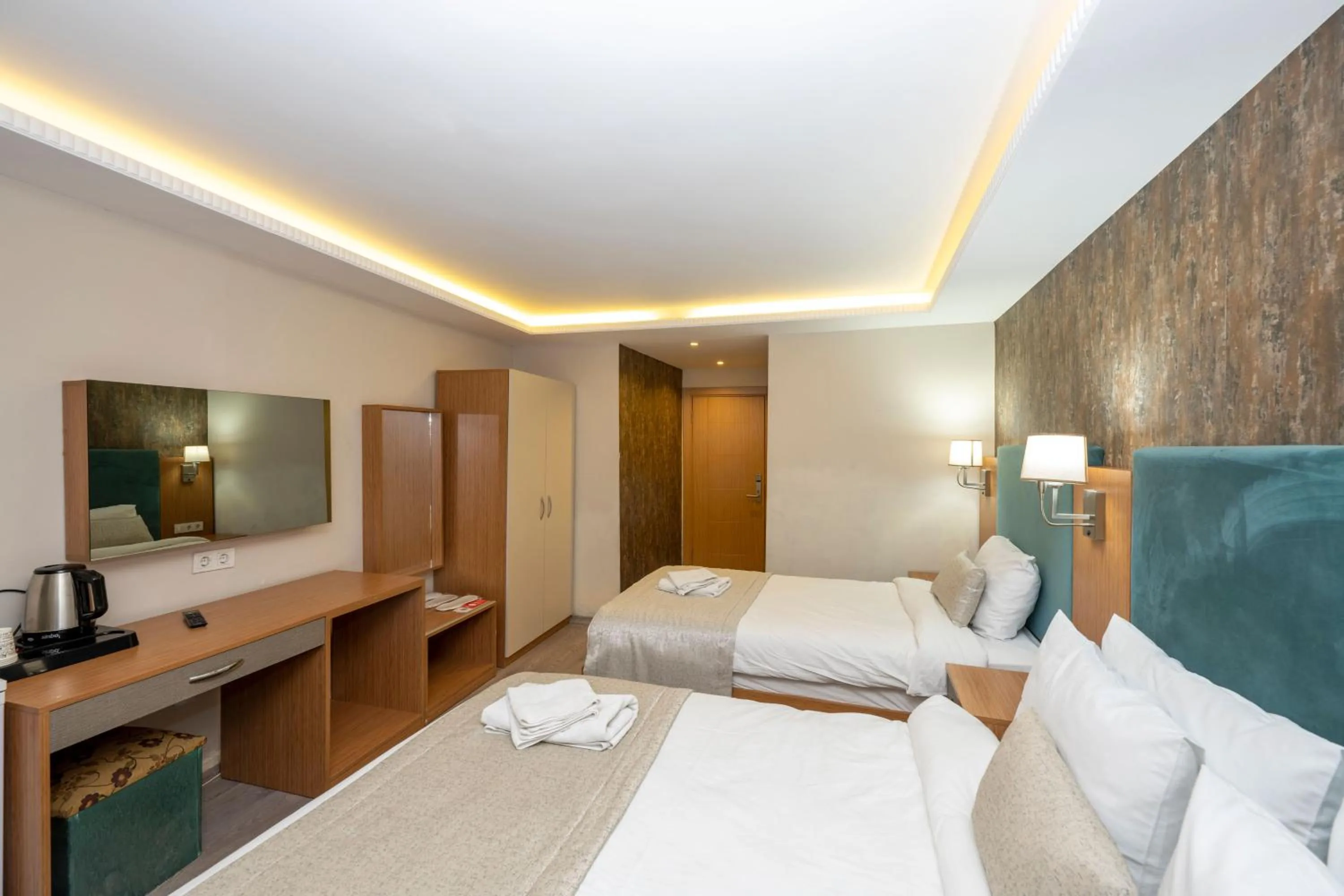 Photo of the whole room, Bed in Hotel Devman