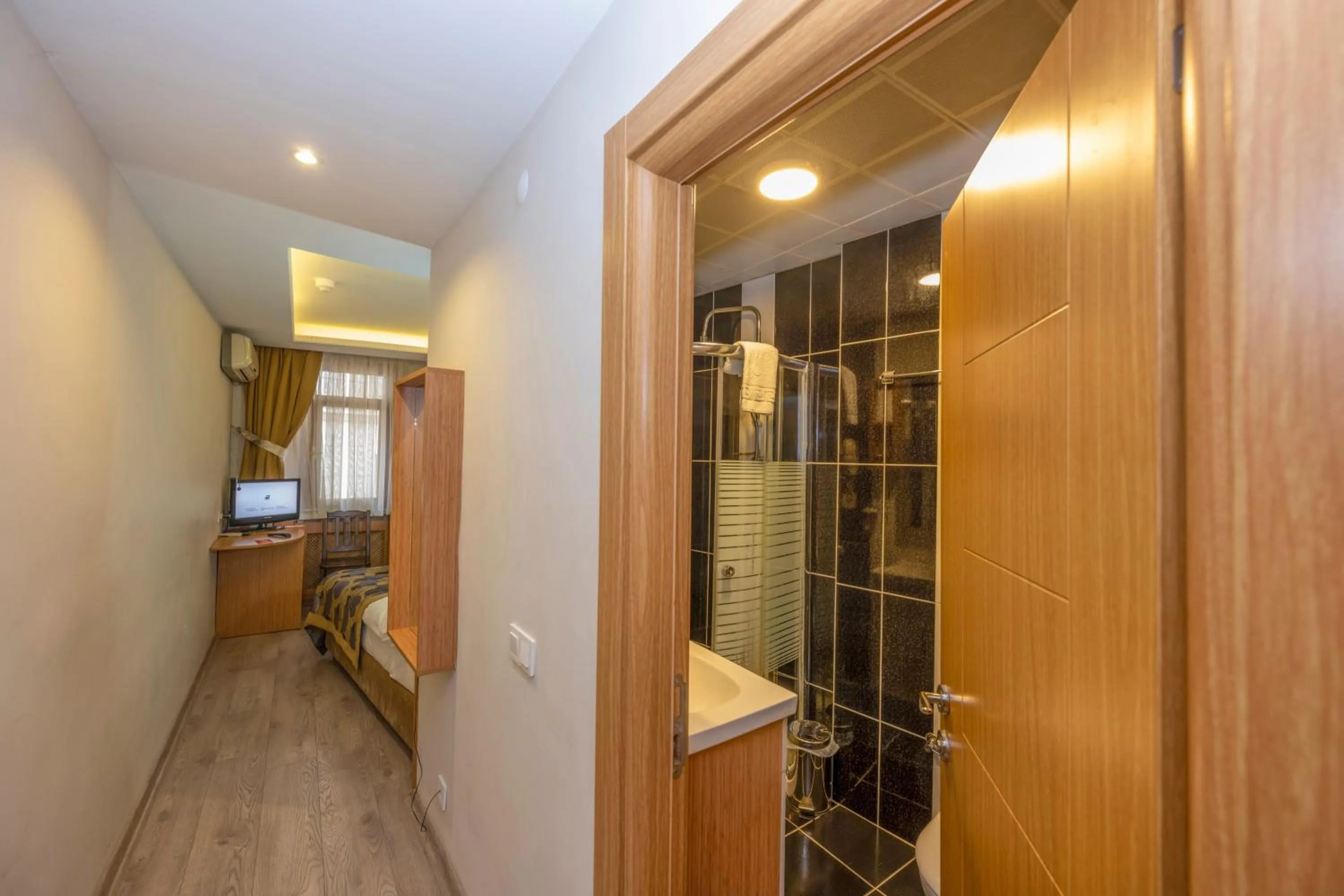 Bathroom in Hotel Devman