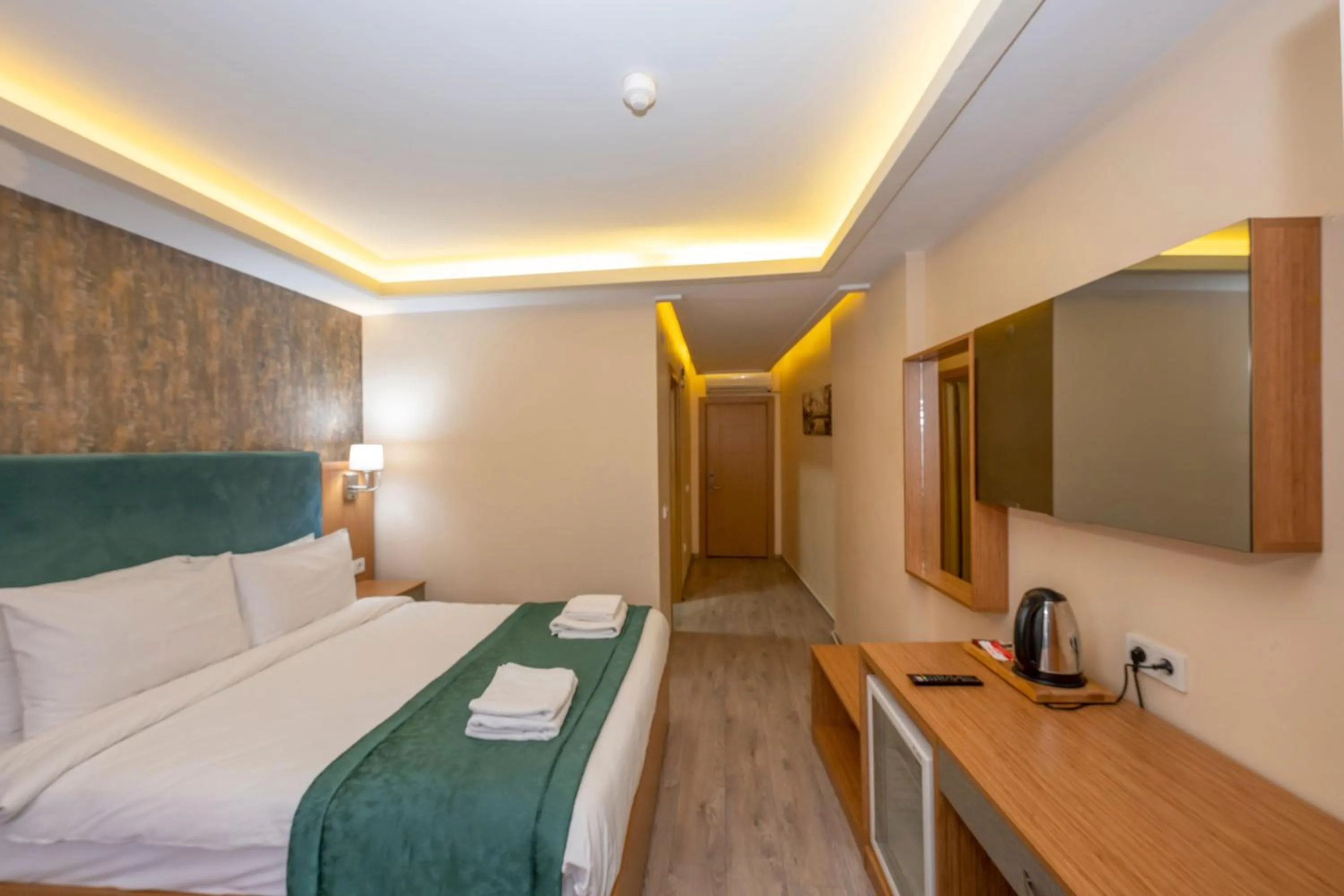 Photo of the whole room, Bed in Hotel Devman