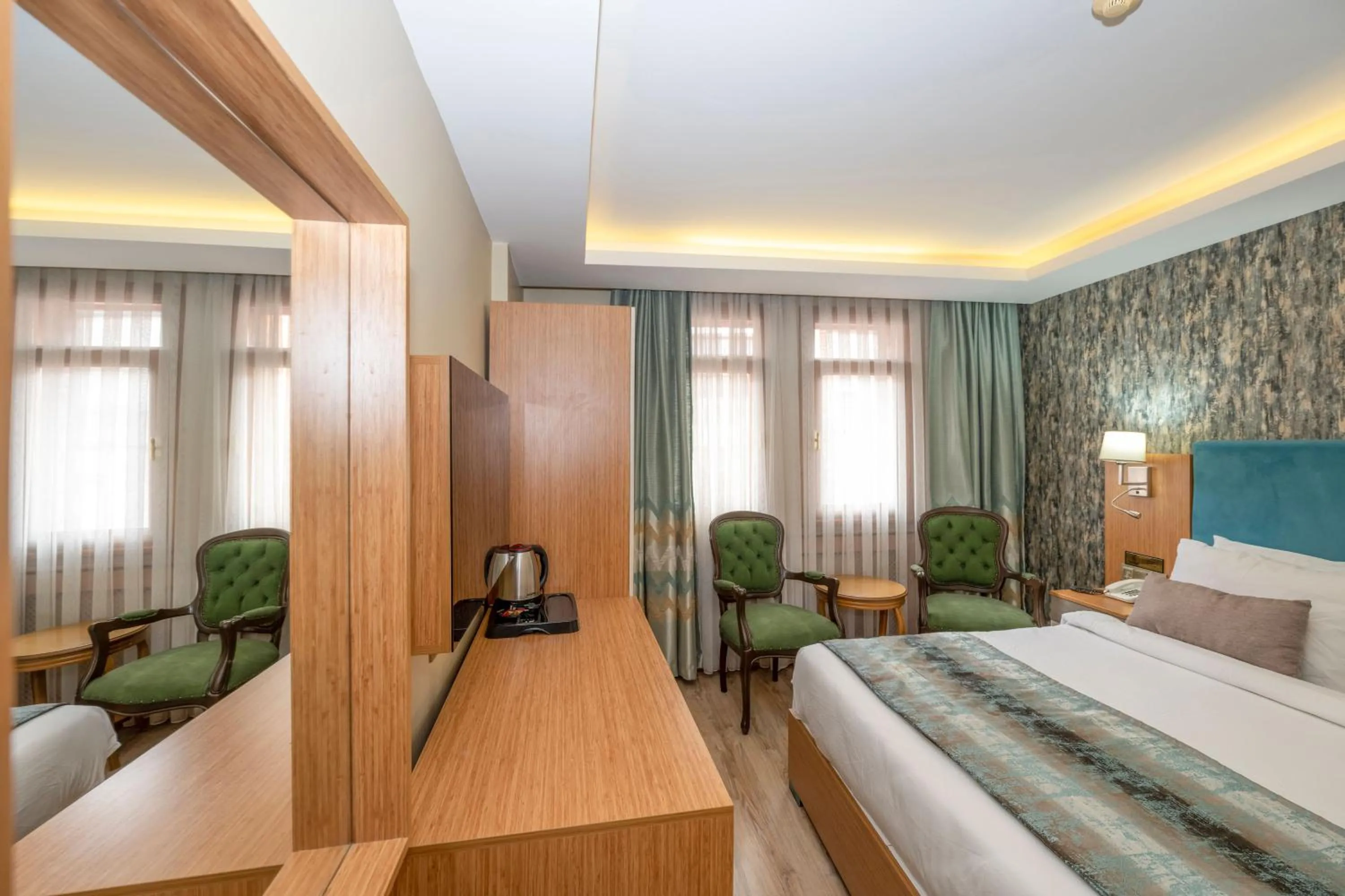 Photo of the whole room, Bed in Hotel Devman