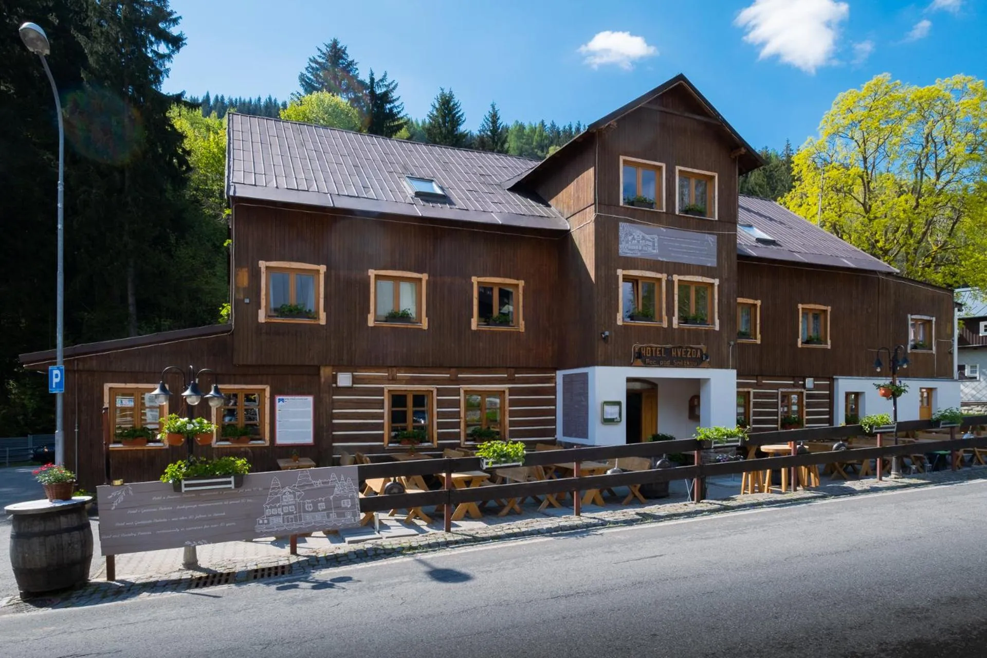 Property building in Hotel Hvezda