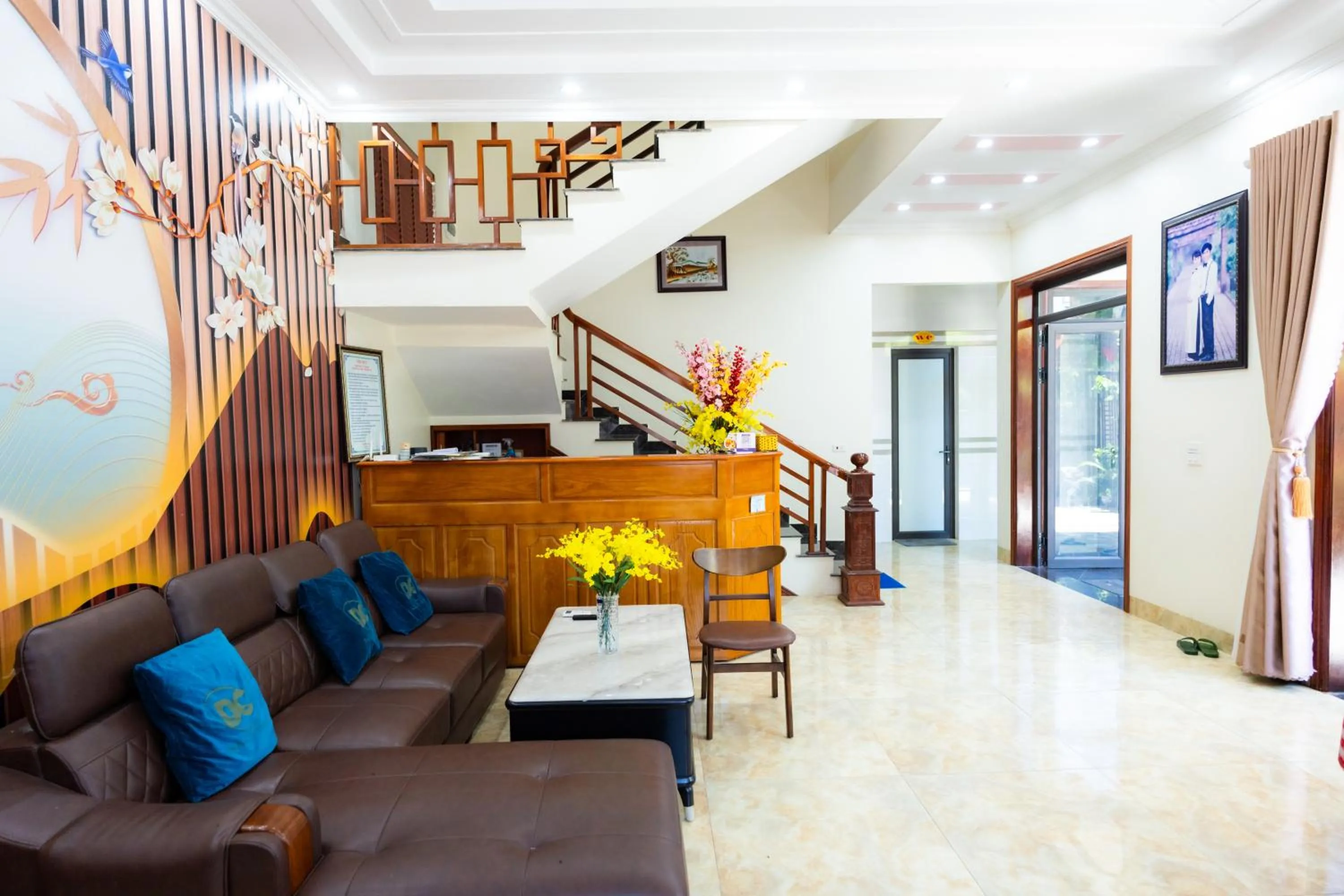 Lobby or reception in TAMCOC VUTHANH FRIENDLY Hotel