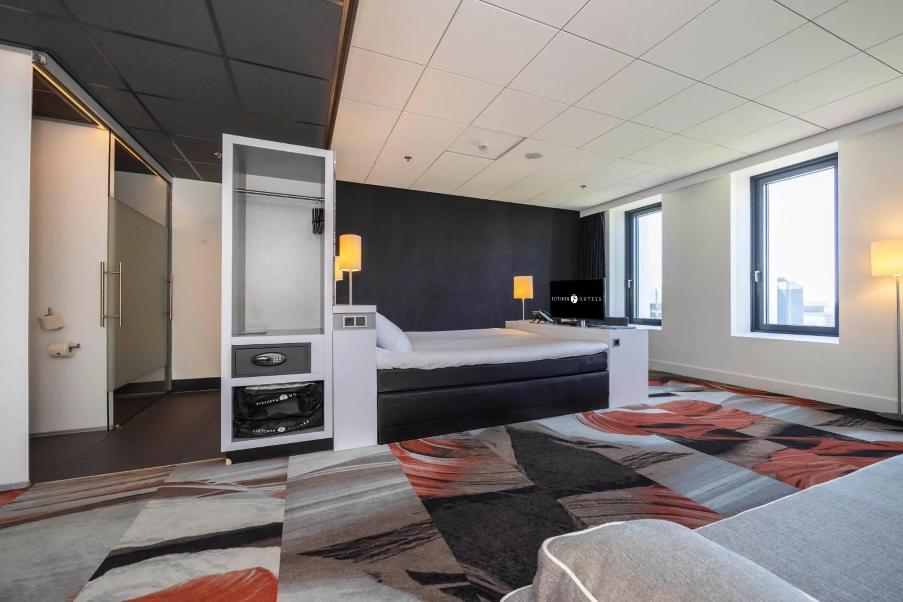 Photo of the whole room, Bed in Fletcher Wellness-Hotel Leiden Photo of the whole room, Bed in Fletcher Wellness-Hotel Leiden