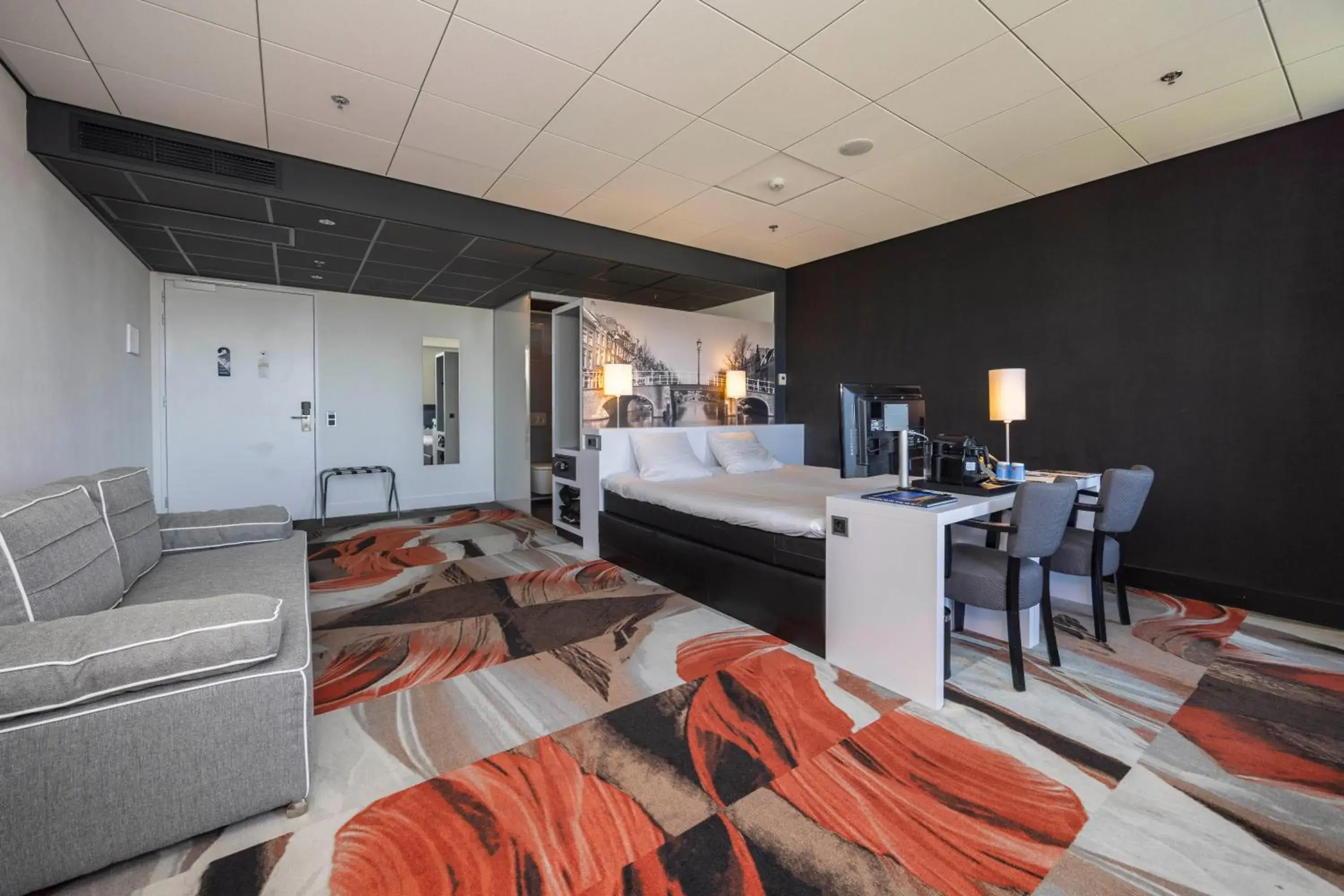 Bedroom in Fletcher Wellness-Hotel Leiden Bedroom in Fletcher Wellness-Hotel Leiden