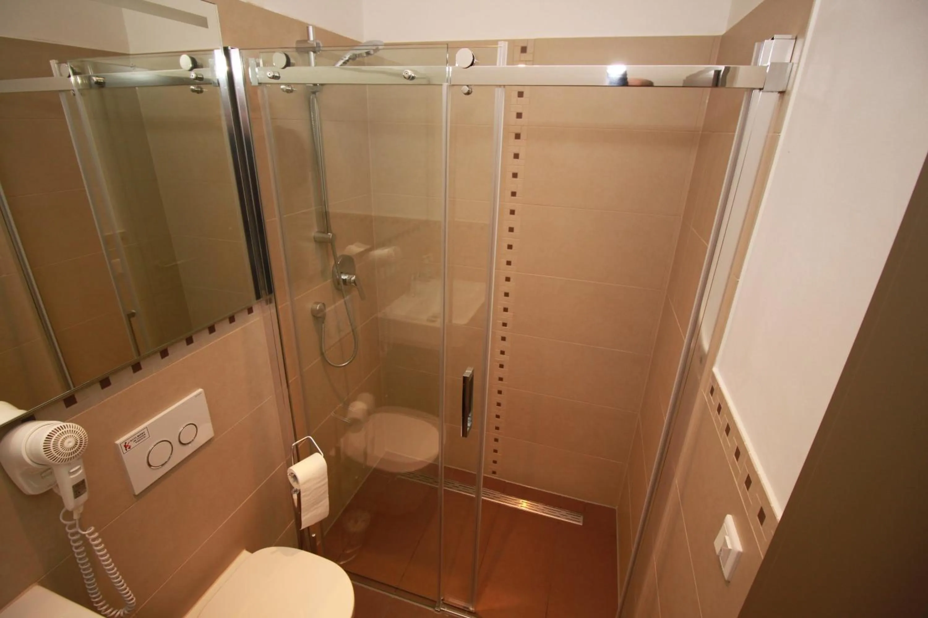 Bathroom in Slamba Hostel