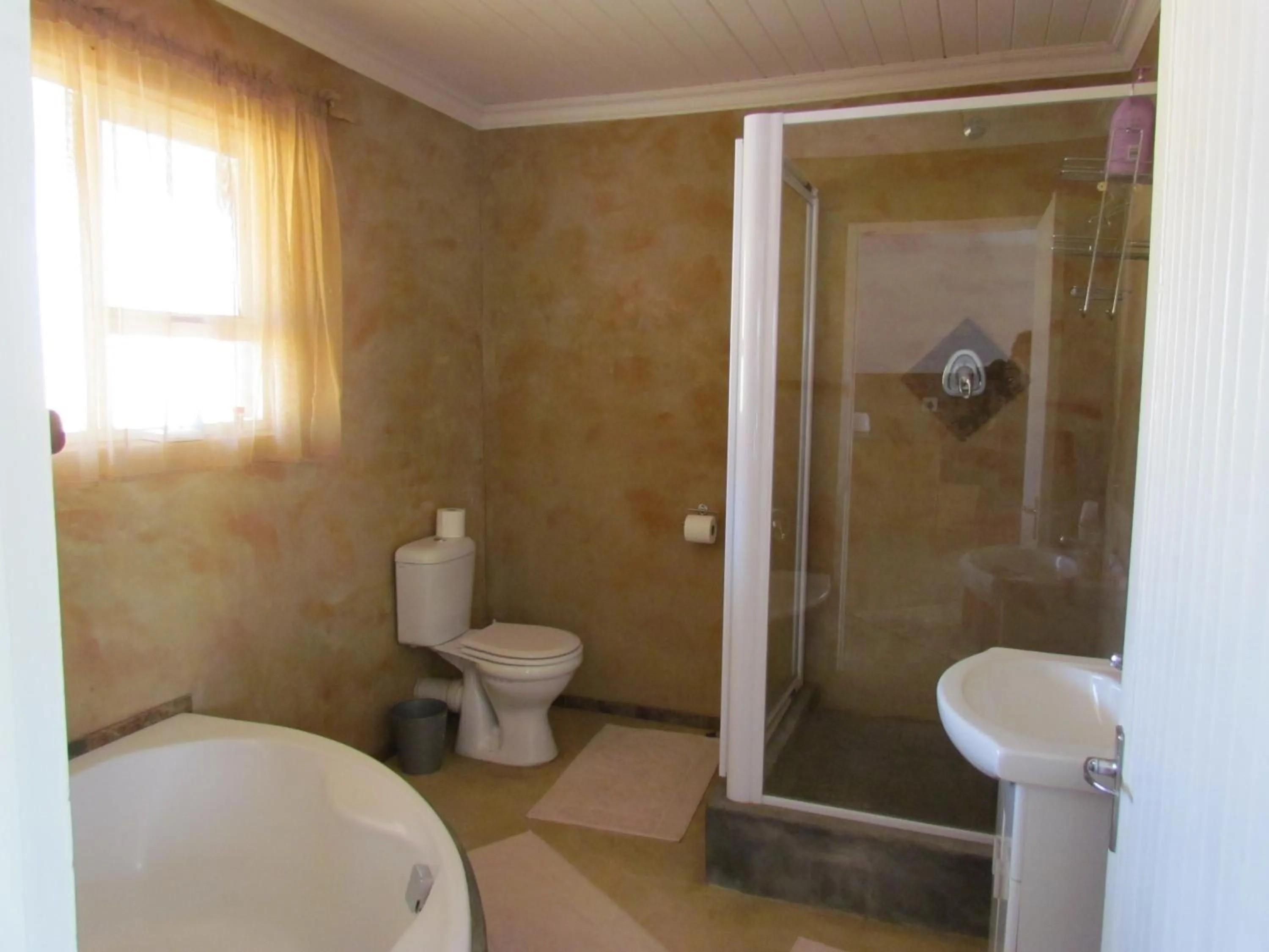 Bathroom in Pumula Guest Farm