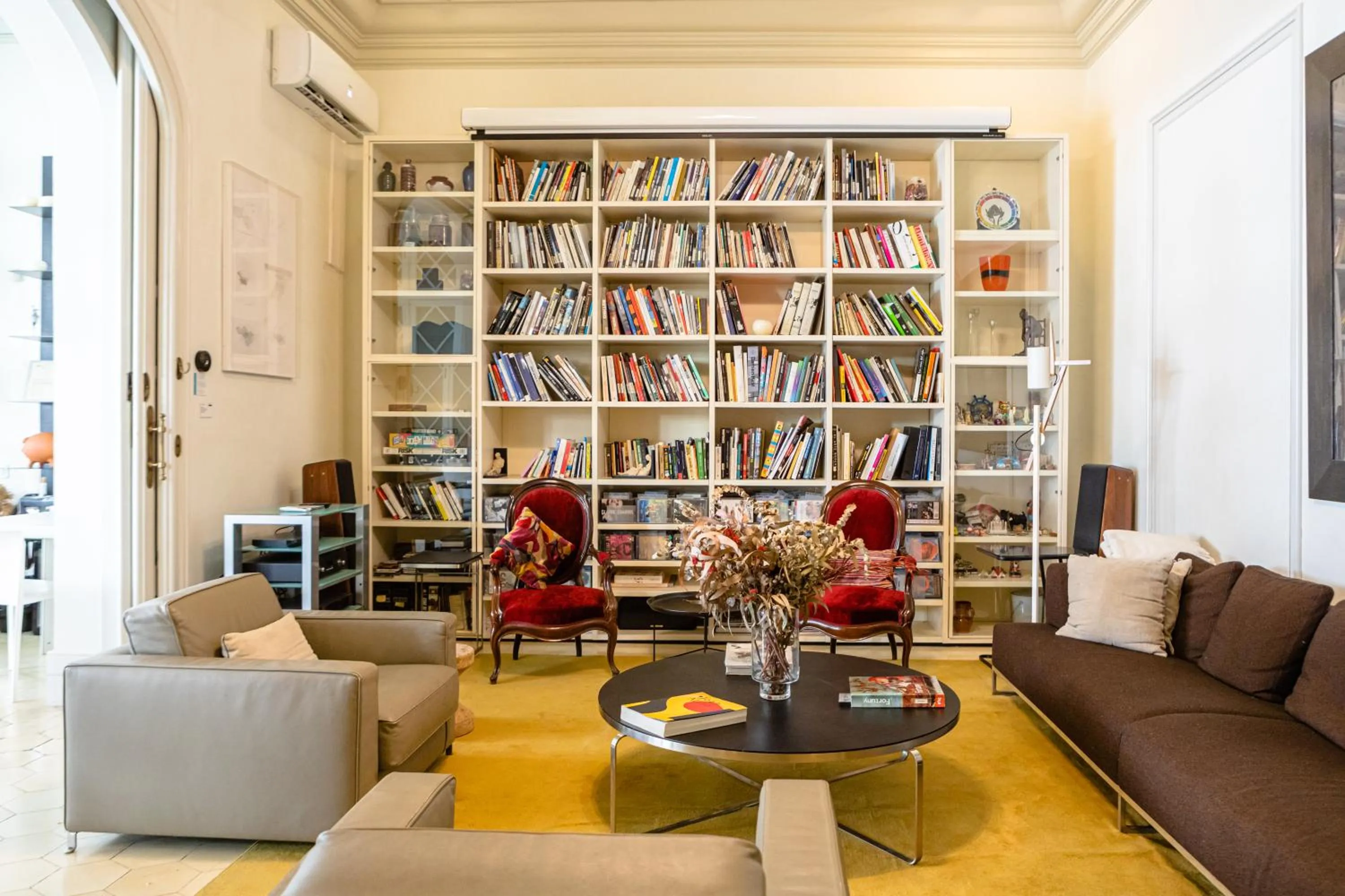 Library in B&B Boutique Ca La Maria